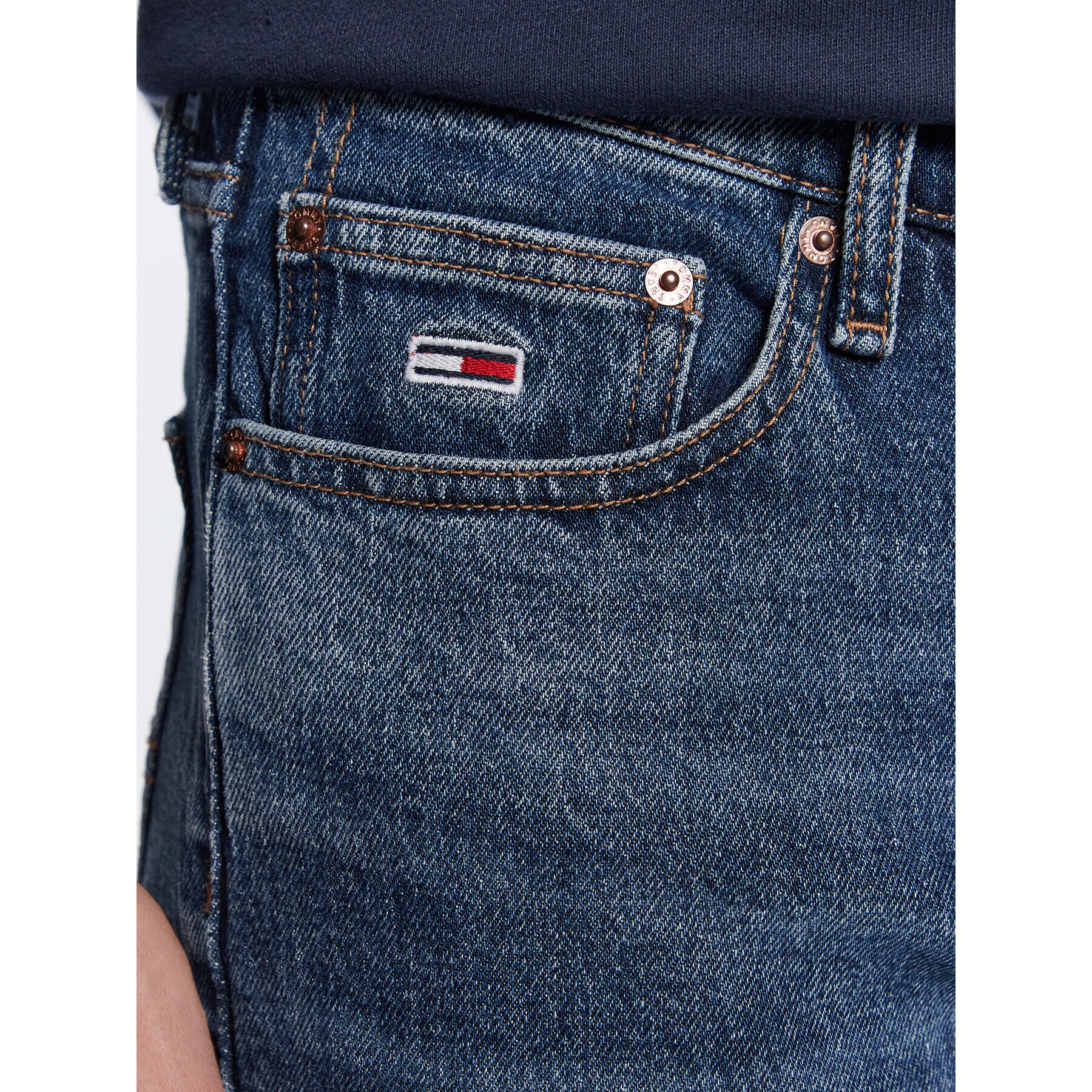 Tommy Jeans Дънки Dad DM0DM15569 Син Regular Fit - Pepit.bg