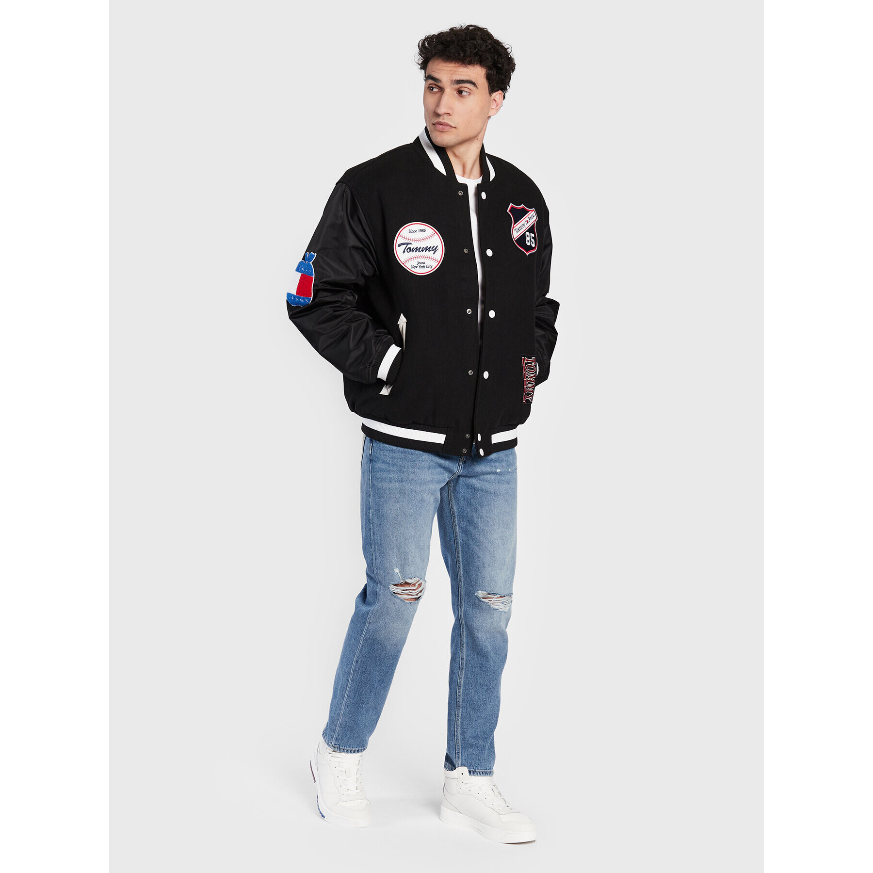 Tommy Jeans Дънки Dad DM0DM15601 Син Regular Fit - Pepit.bg