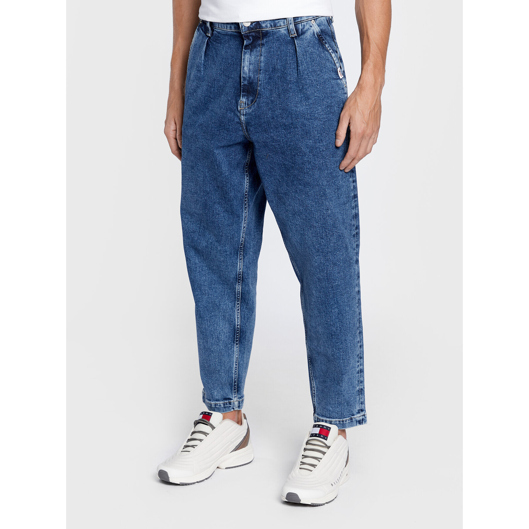 Tommy Jeans Дънки DM0DM13688 Син Tapered Fit - Pepit.bg