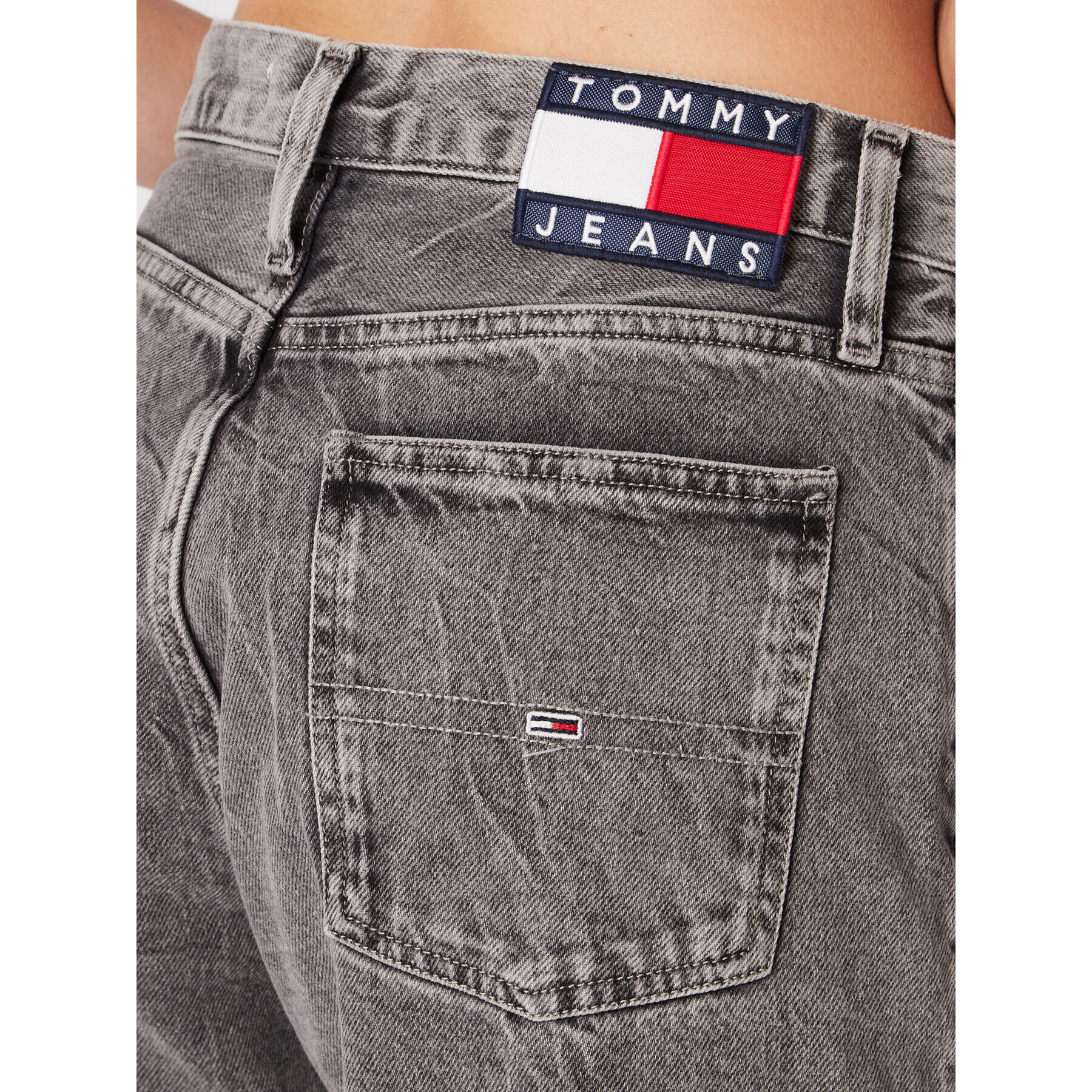 Tommy Jeans Дънки Izzie DW0DW14083 Сив Slim Fit - Pepit.bg