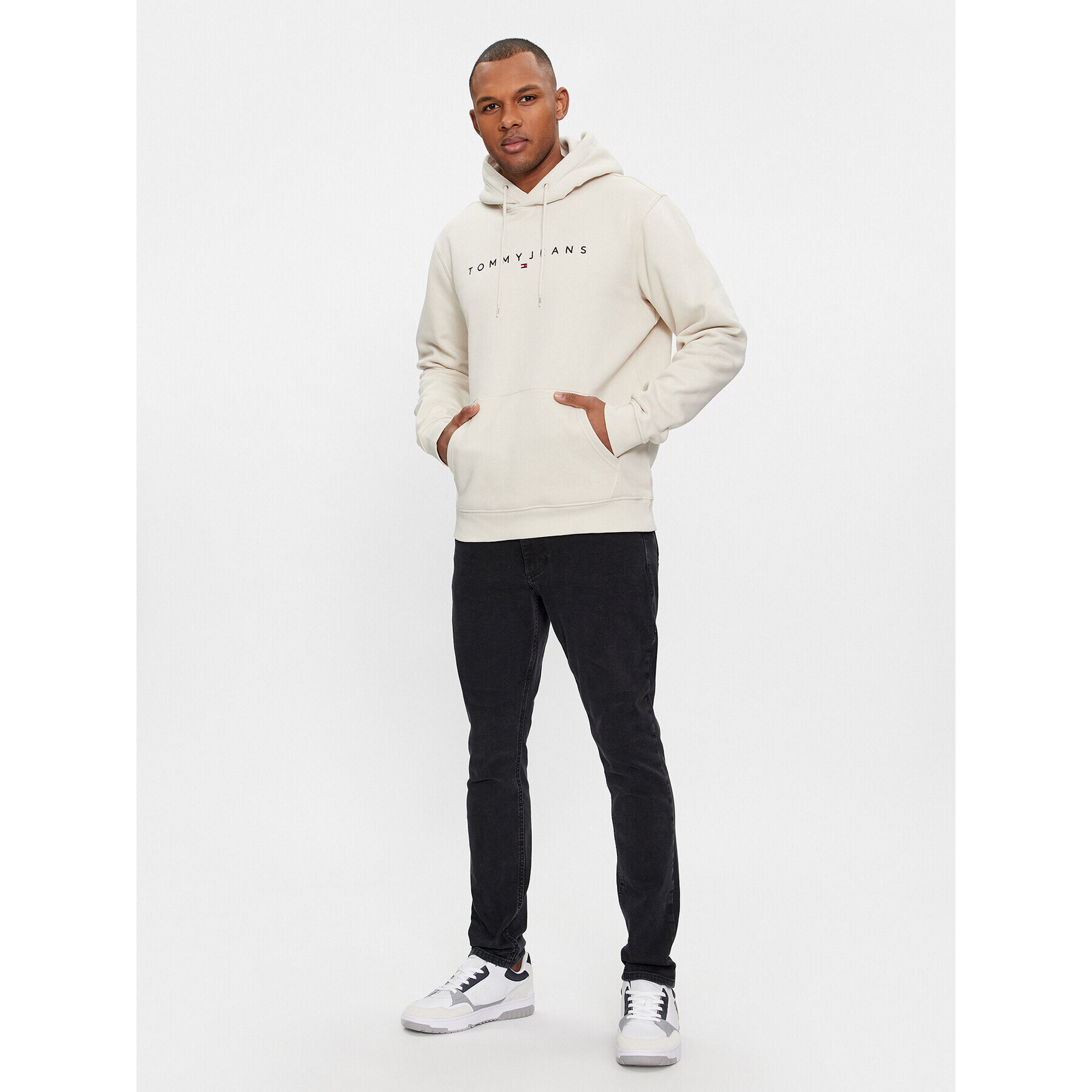 Tommy Jeans Дънки Scanton DM0DM18105 Черен Slim Fit - Pepit.bg