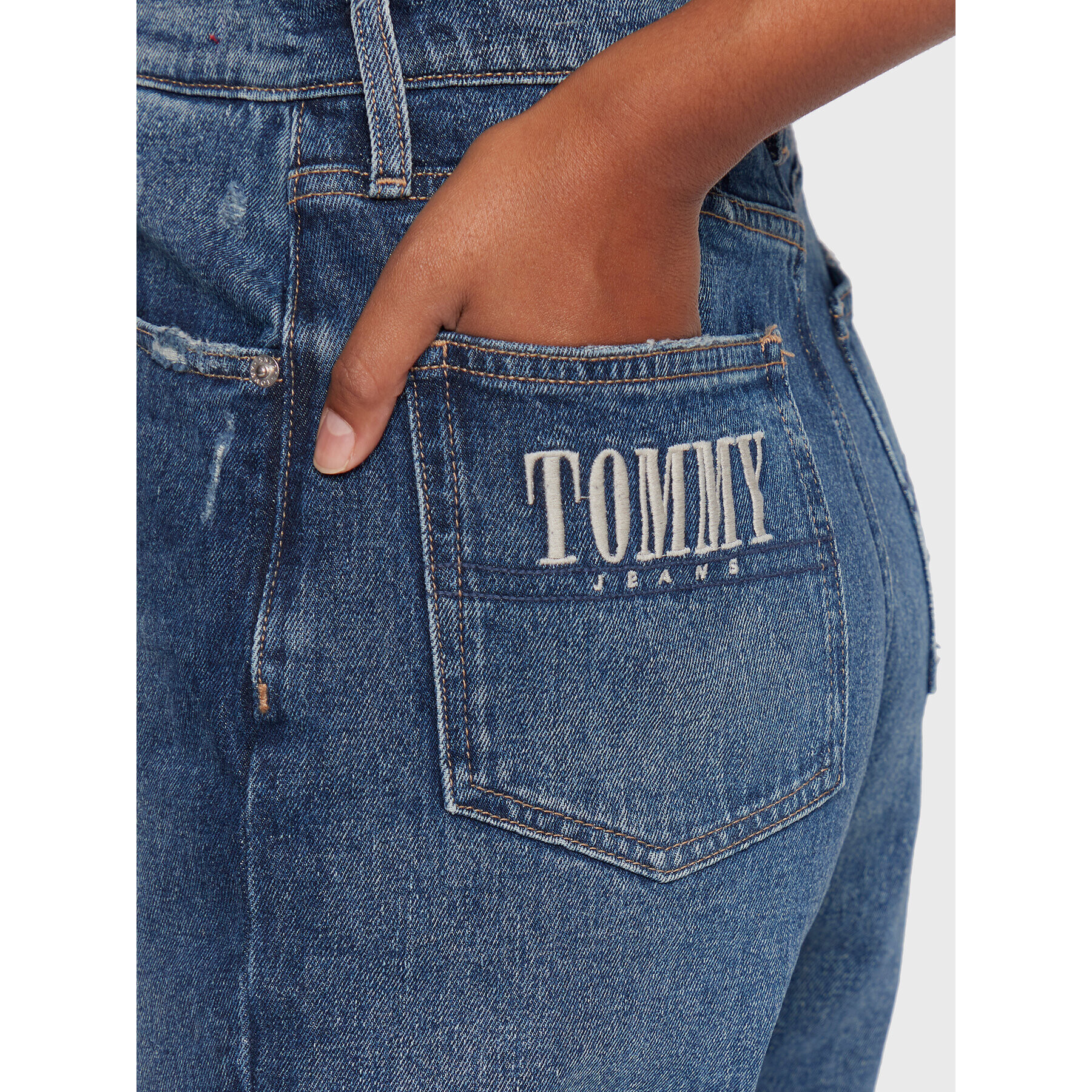 Tommy Jeans Дънки Uhr Tprd DW0DW13902 Тъмносин Mom Fit - Pepit.bg