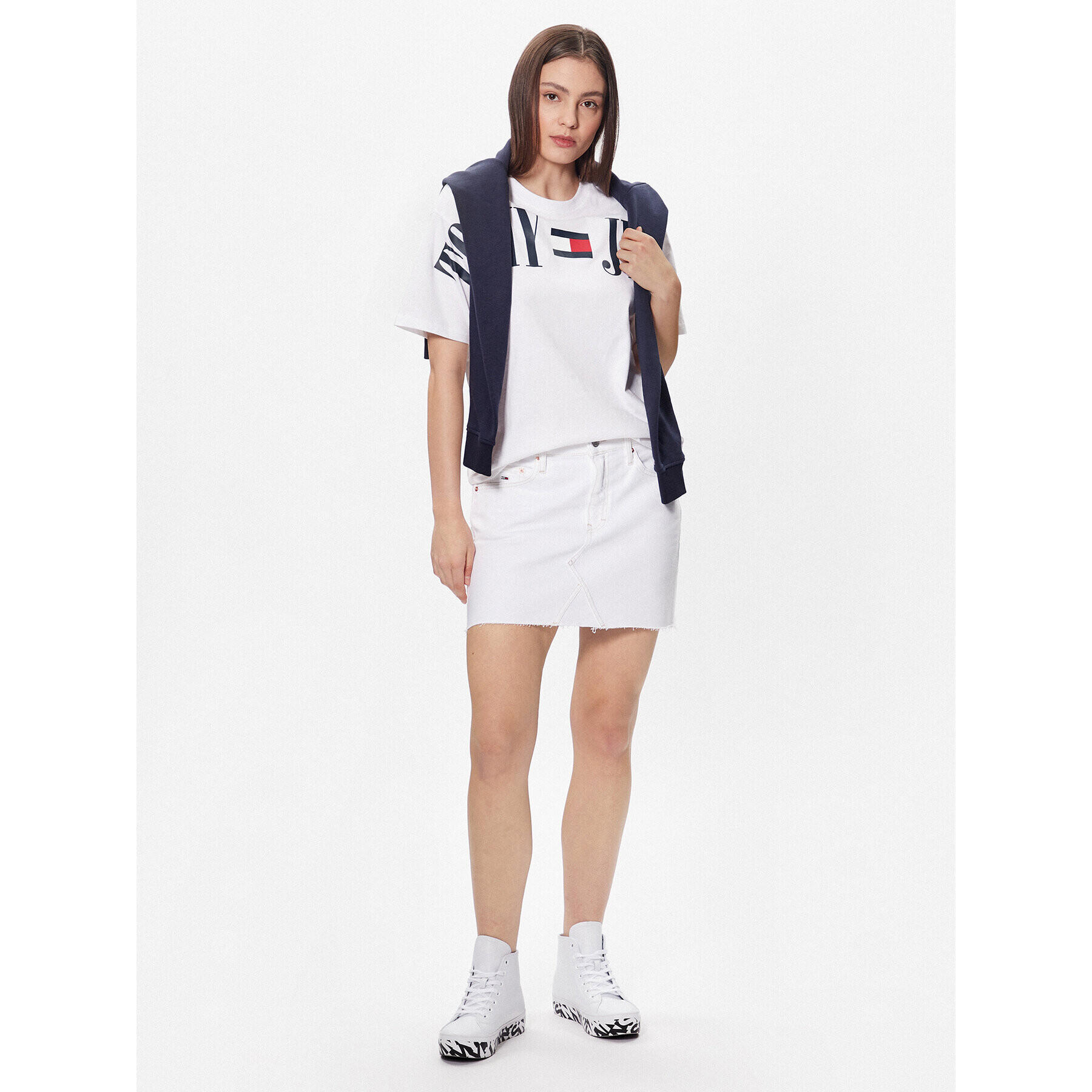 Tommy Jeans Дънкова пола Izzie DW0DW15629 Бял Regular Fit - Pepit.bg