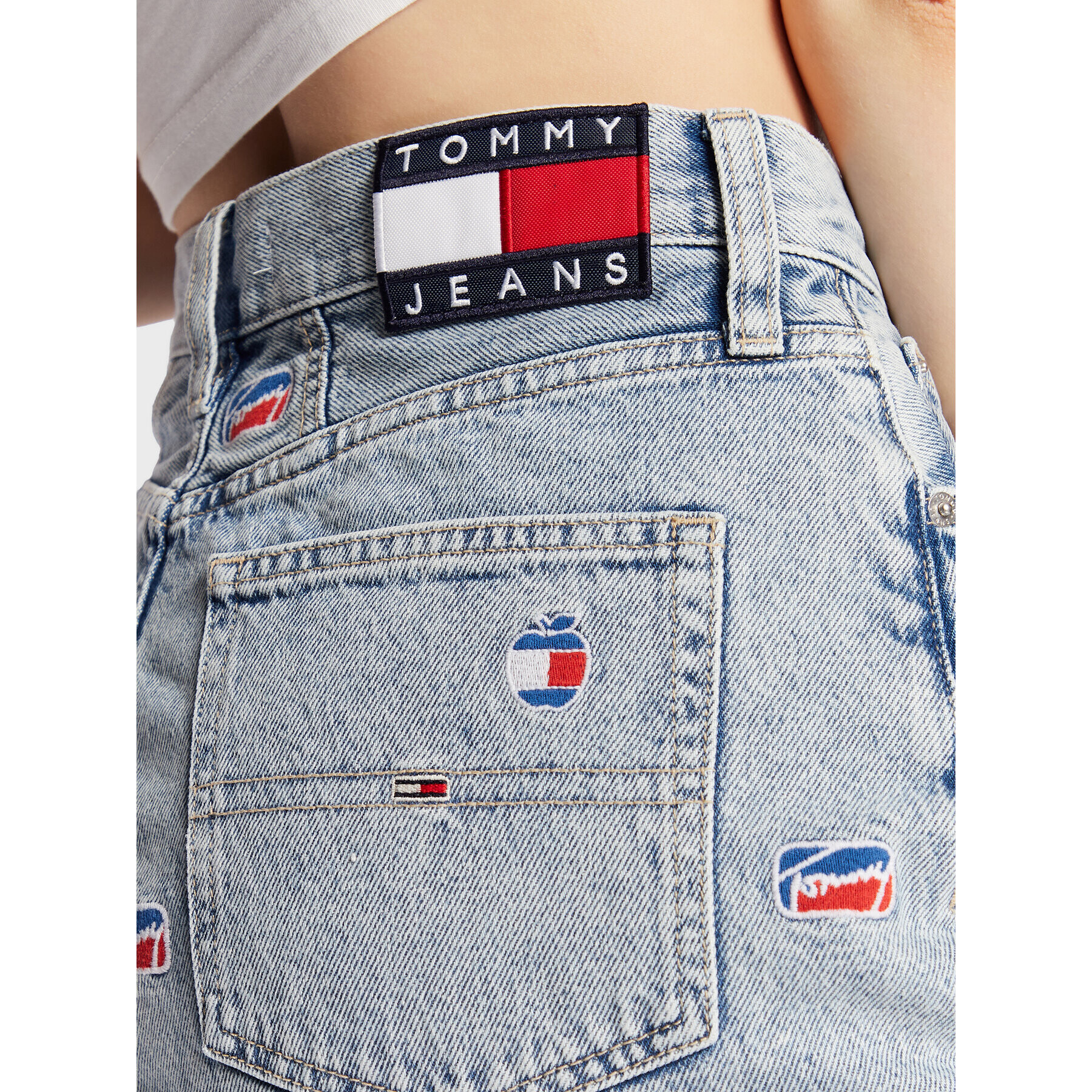 Tommy Jeans Дънкова пола Mom DW0DW14837 Син Regular Fit - Pepit.bg