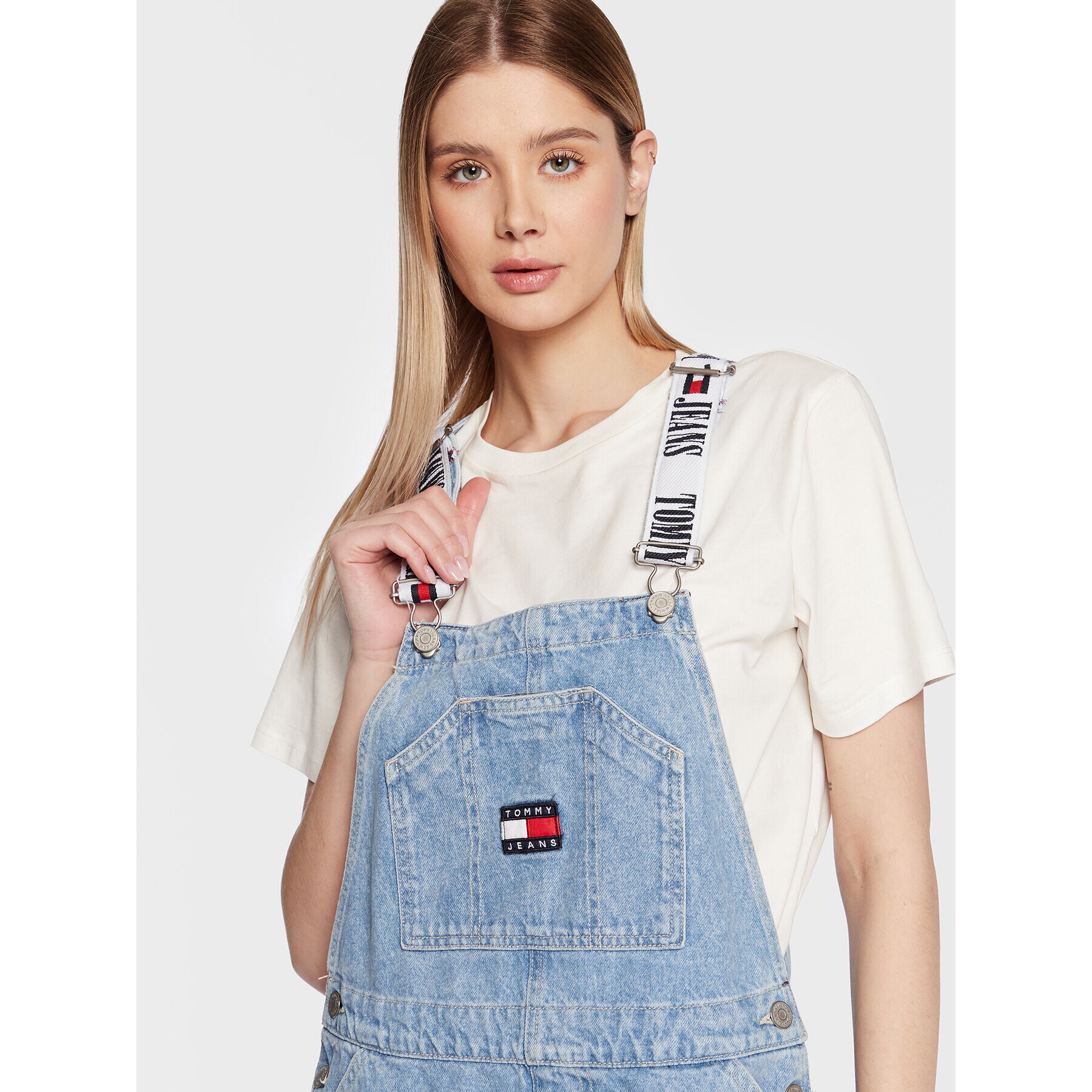 Tommy Jeans Дънкова рокля Dungaree DW0DW14843 Син Regular Fit - Pepit.bg