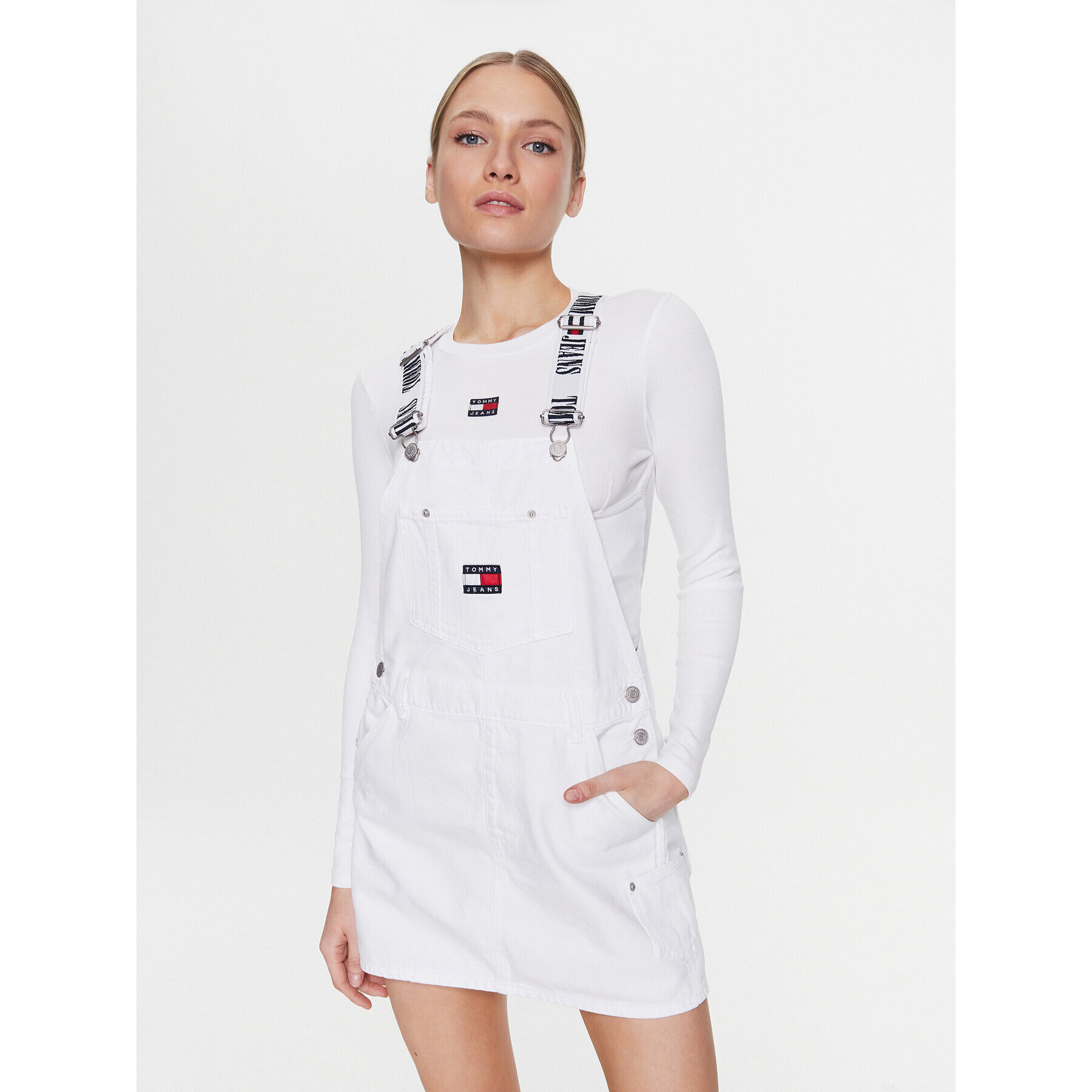 Tommy Jeans Дънкова рокля Dungaree DW0DW15632 Бял Regular Fit - Pepit.bg
