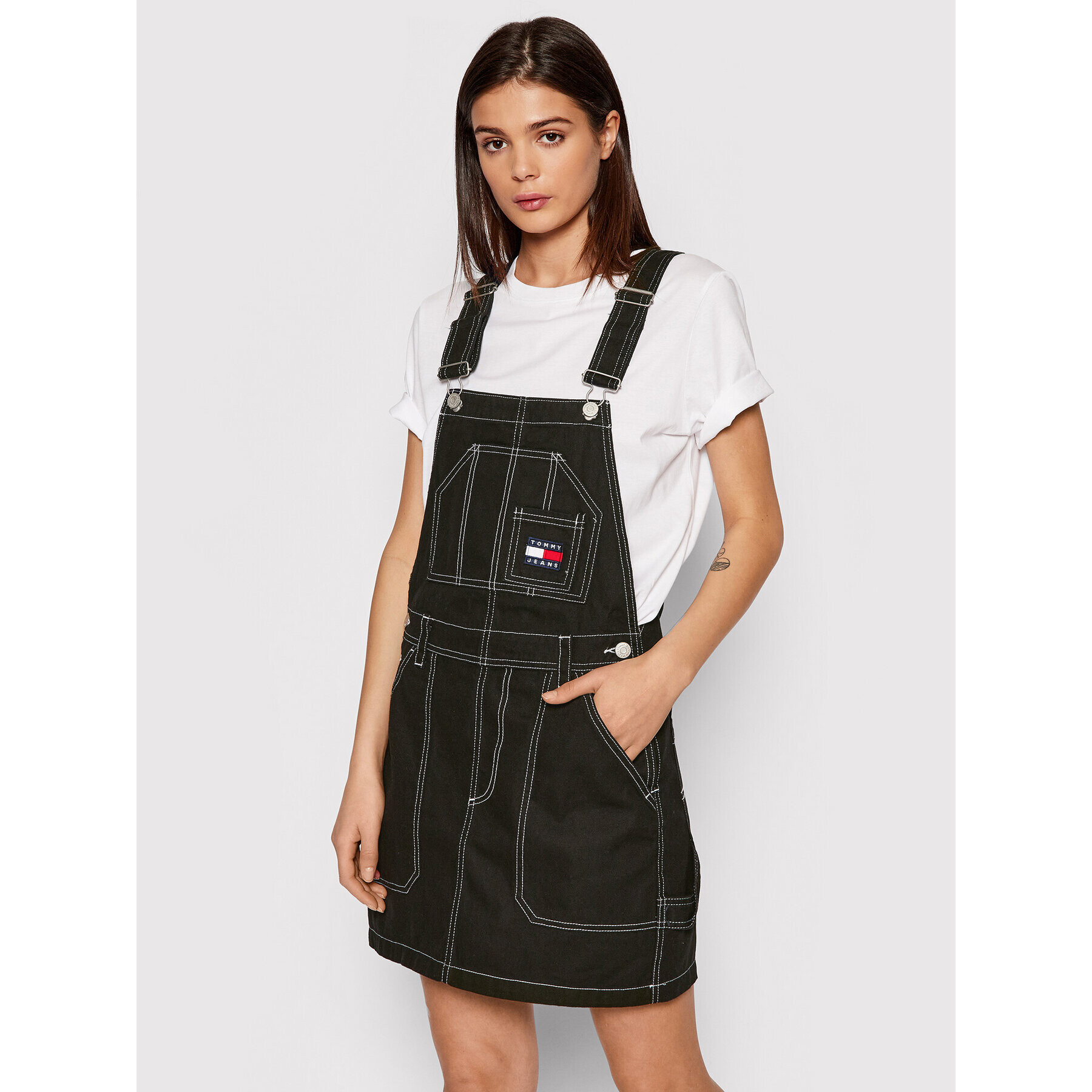 Tommy Jeans Дънкова рокля Stitch Dungaree DW0DW11858 Черен Regular Fit - Pepit.bg