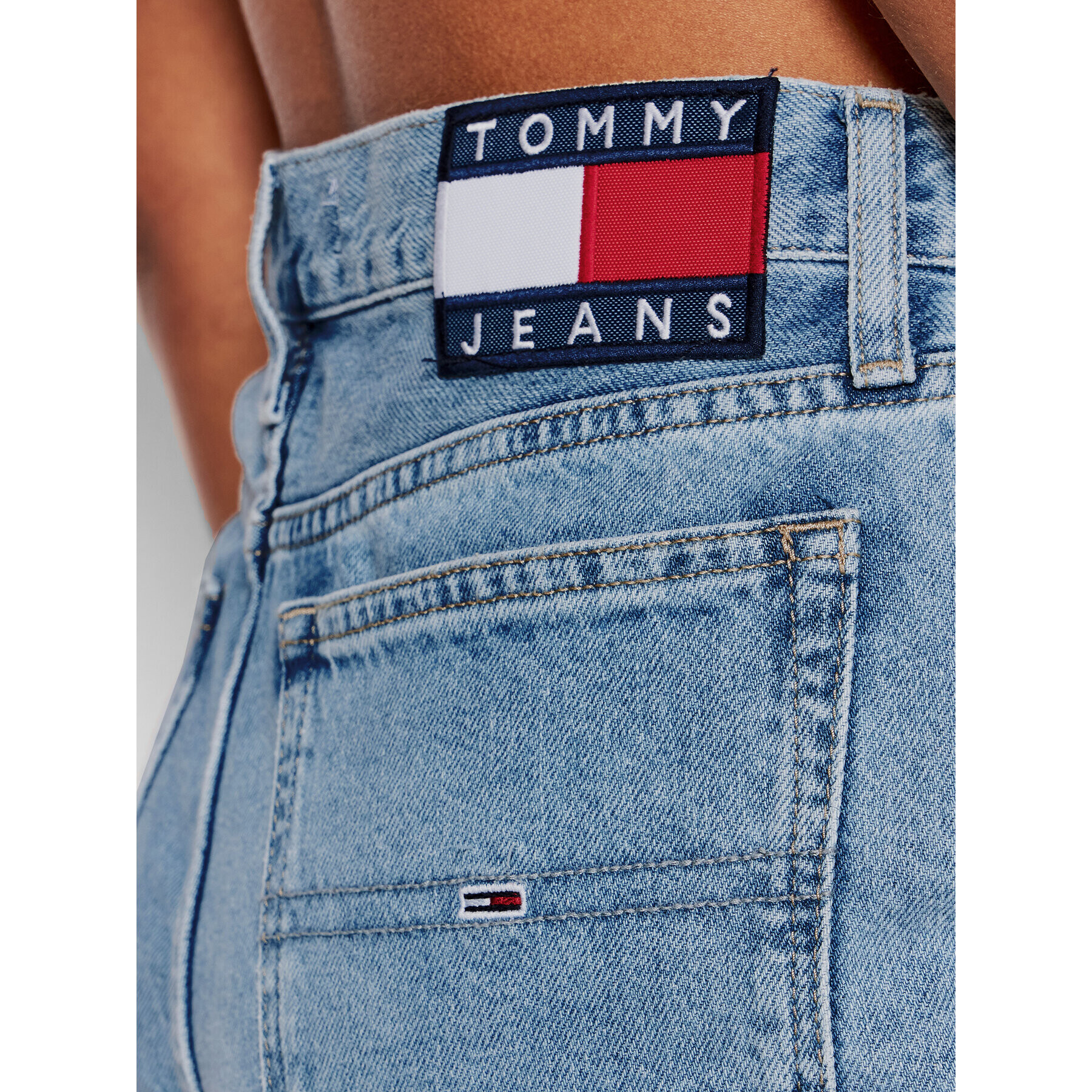 Tommy Jeans Дънкови шорти DW0DW12458 Син Regular Fit - Pepit.bg