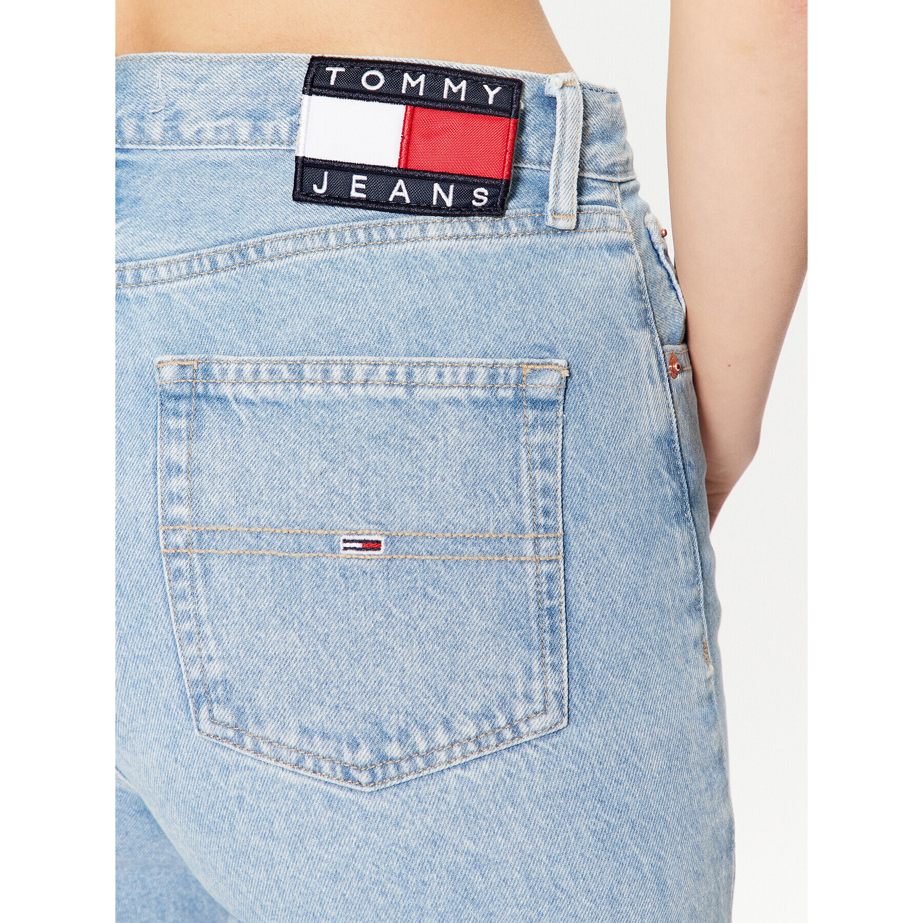 Tommy Jeans Дънкови шорти Harper DW0DW15596 Син Regular Fit - Pepit.bg