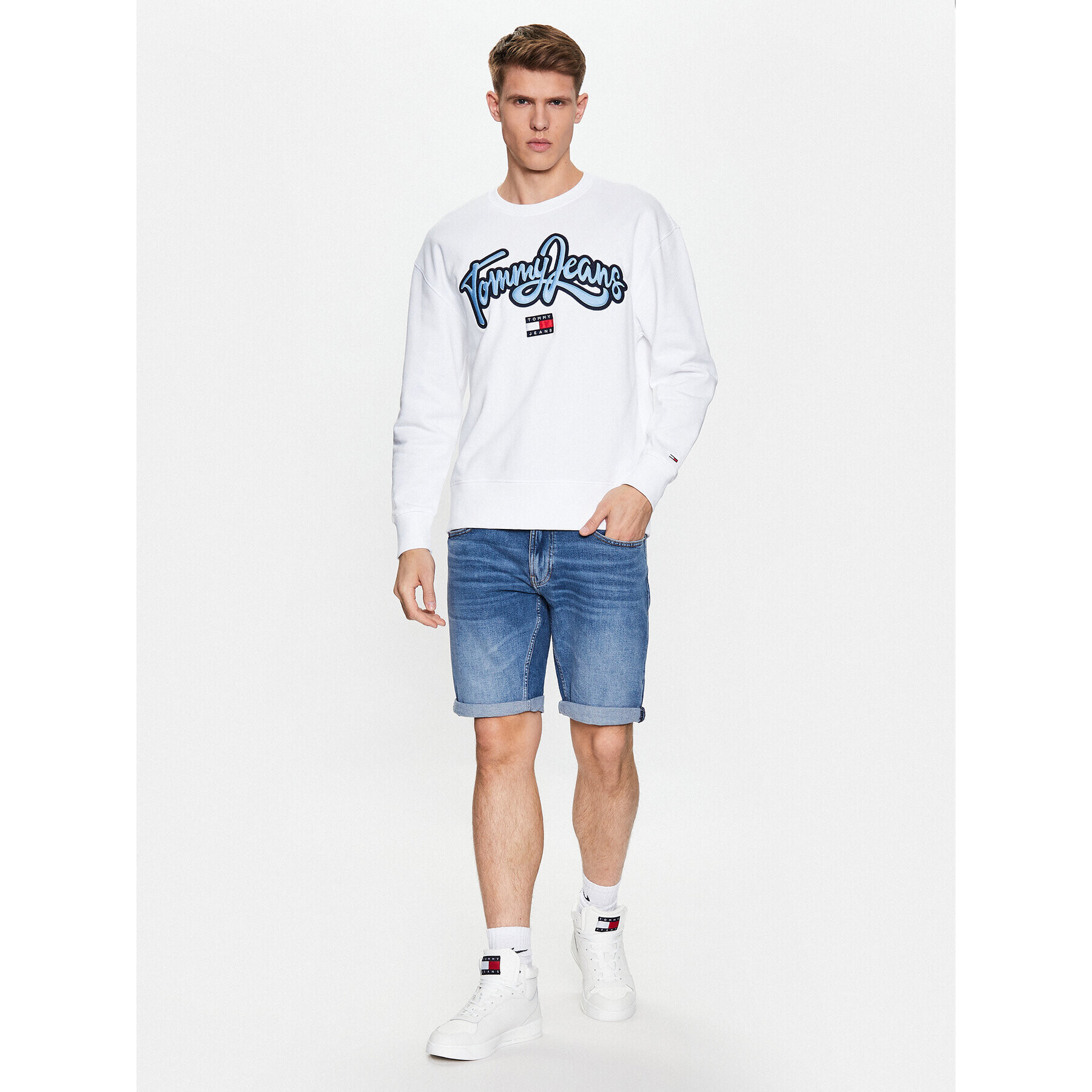 Tommy Jeans Дънкови шорти Ronnie DM0DM16145 Син Relaxed Fit - Pepit.bg