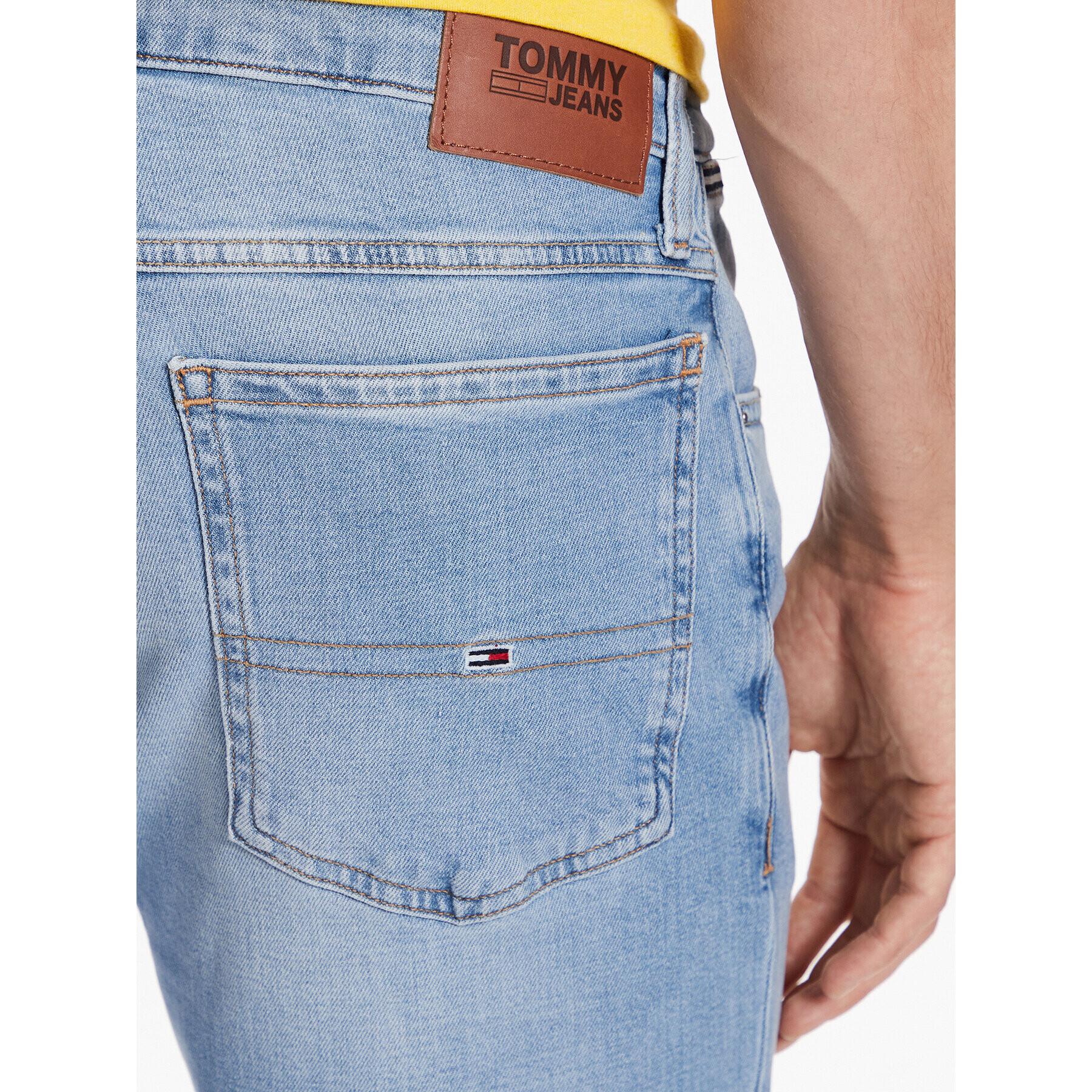 Tommy Jeans Дънкови шорти Ronnie DM0DM16150 Син Relaxed Fit - Pepit.bg