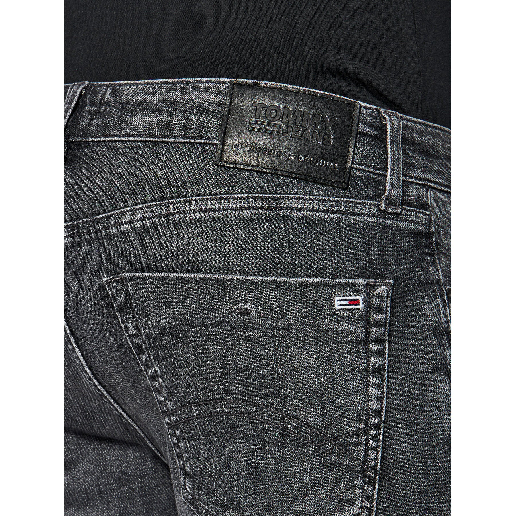 Tommy Jeans Дънкови шорти Scanton DM0DM07982 Сив Slim Fit - Pepit.bg