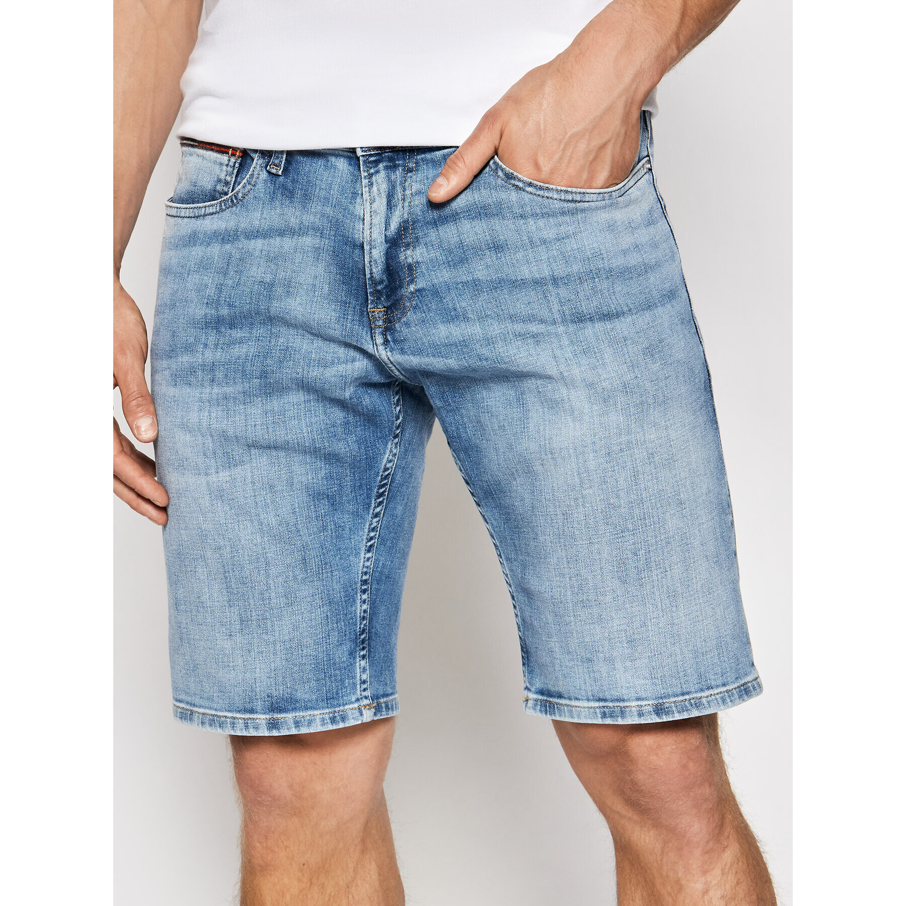 Tommy Jeans Дънкови шорти Scanton DM0DM10559 Син Slim Fit - Pepit.bg
