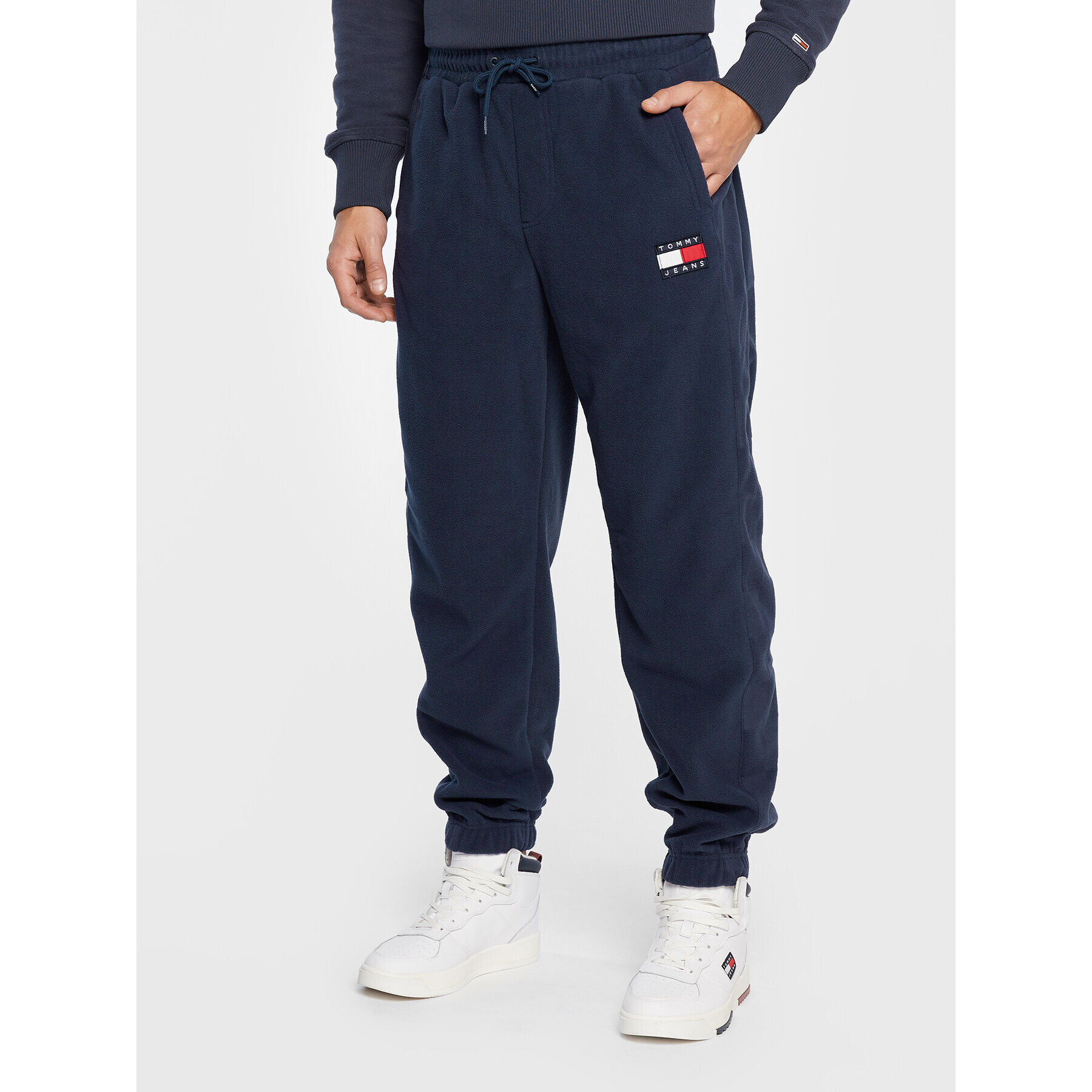 Tommy Jeans Долнище анцуг Checkerboard DM0DM15035 Тъмносин Relaxed Fit - Pepit.bg