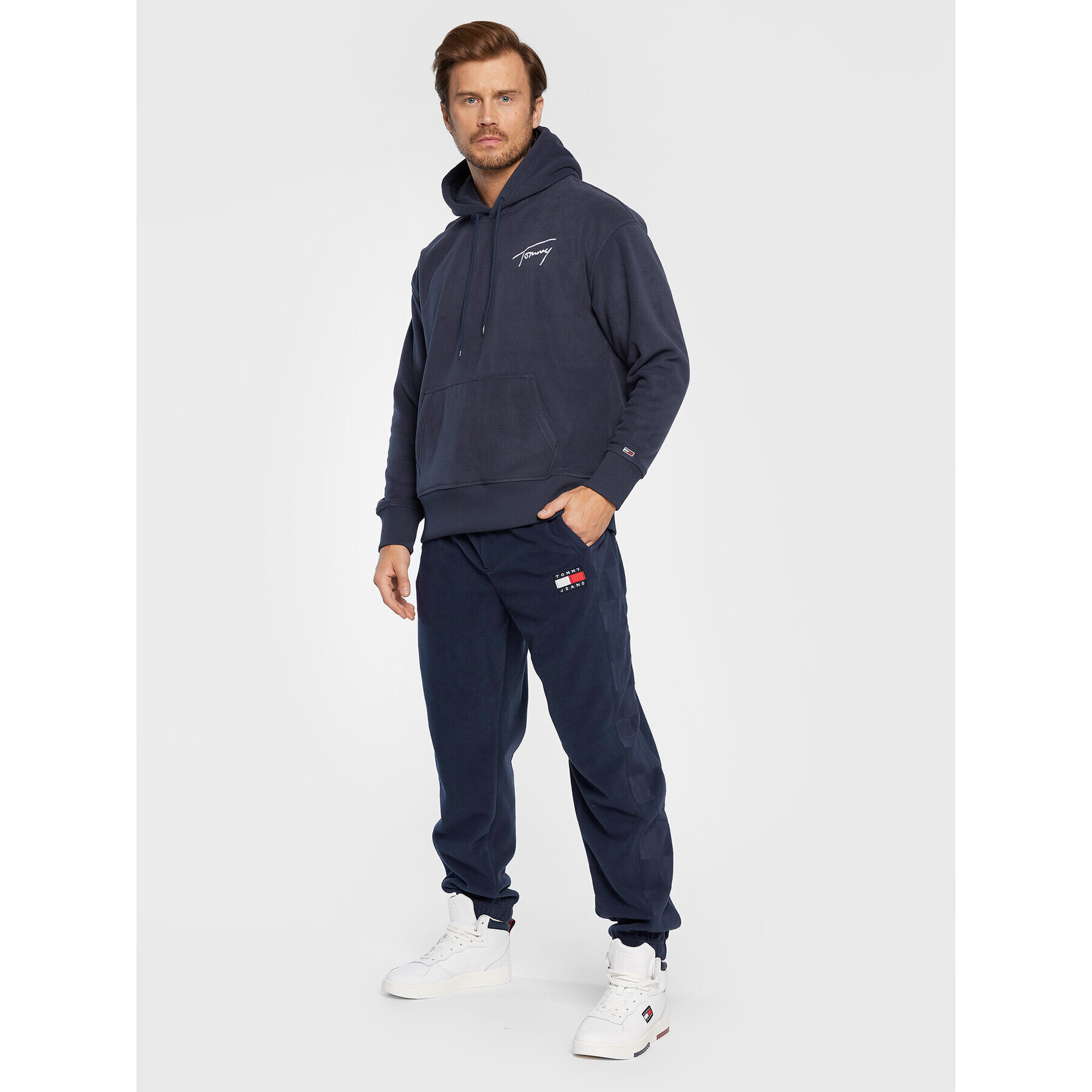 Tommy Jeans Долнище анцуг Checkerboard DM0DM15035 Тъмносин Relaxed Fit - Pepit.bg