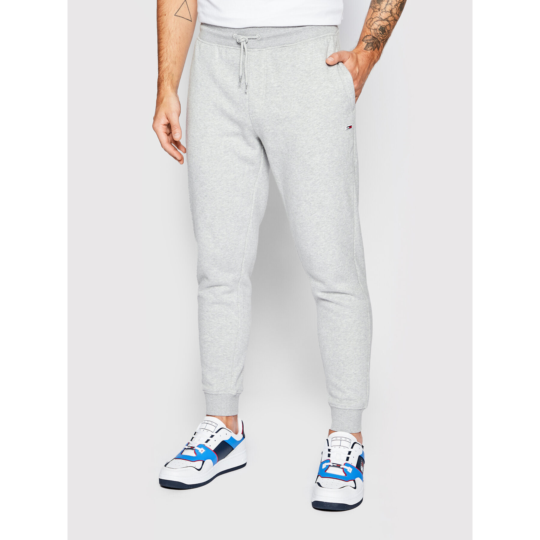 Tommy Jeans Долнище анцуг DM0DM15380 Сив Slim Fit - Pepit.bg