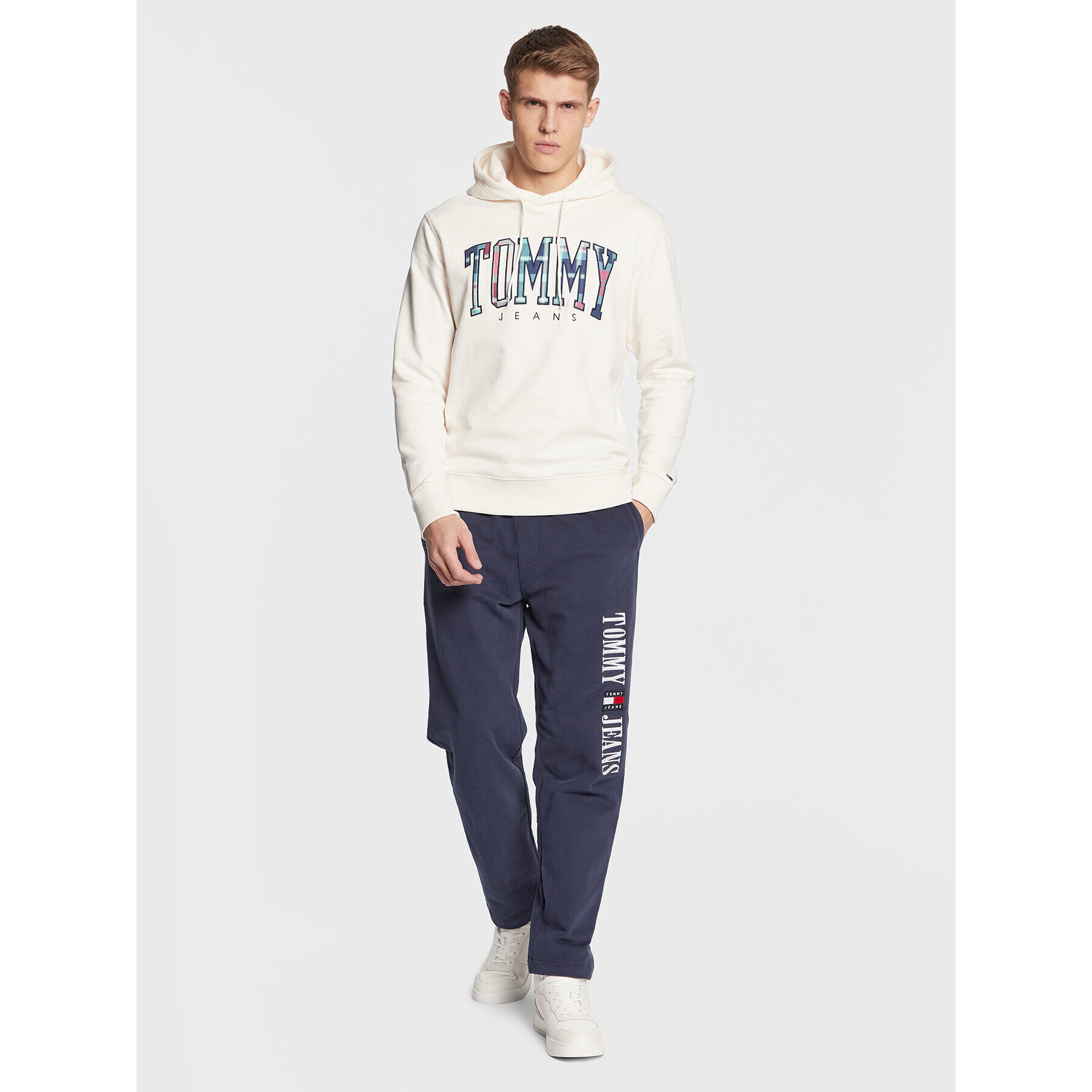 Tommy Jeans Долнище анцуг Ethan Archive DM0DM15792 Тъмносин Regular Fit - Pepit.bg