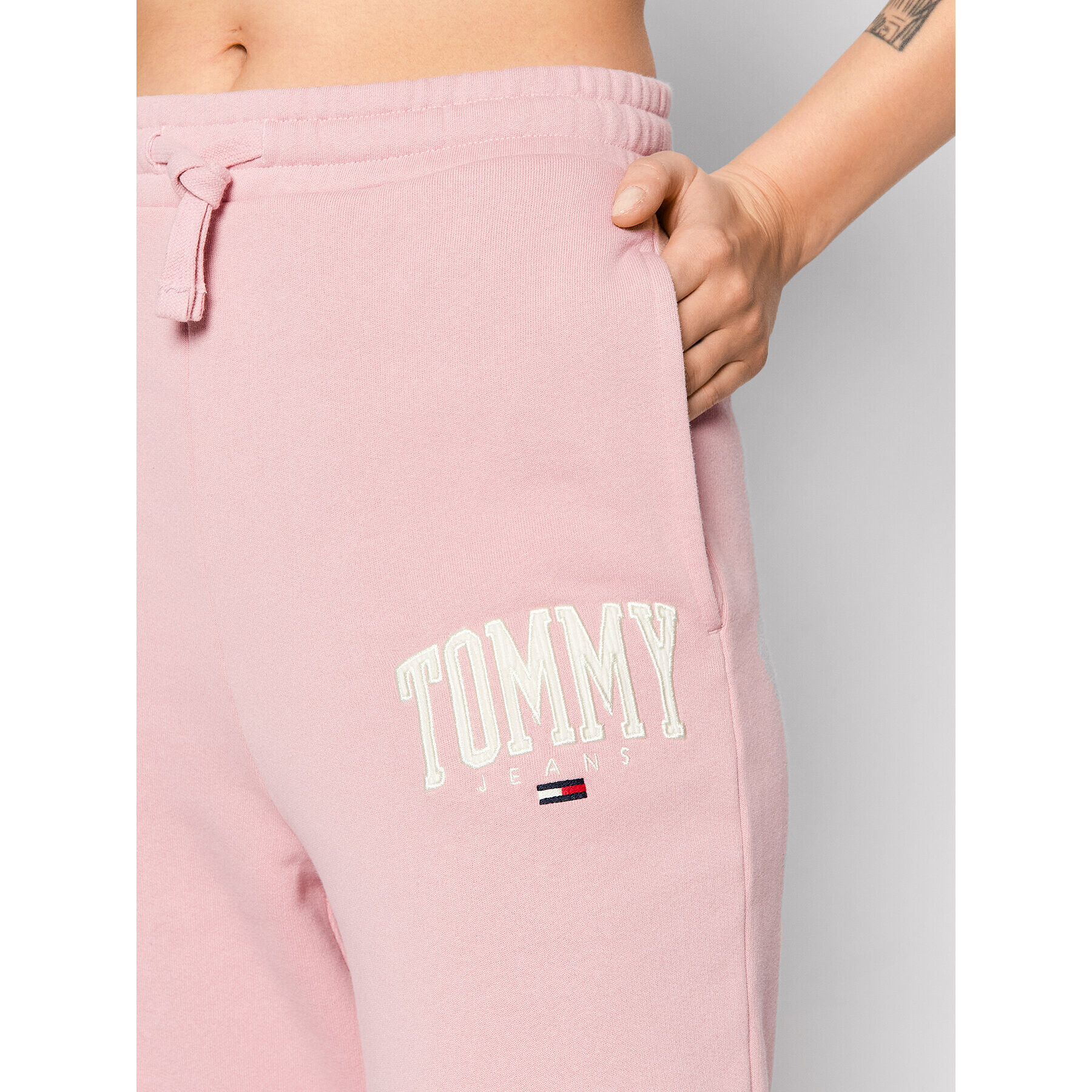 Tommy Jeans Долнище анцуг Collegiate DW0DW12107 Розов Regular Fit - Pepit.bg