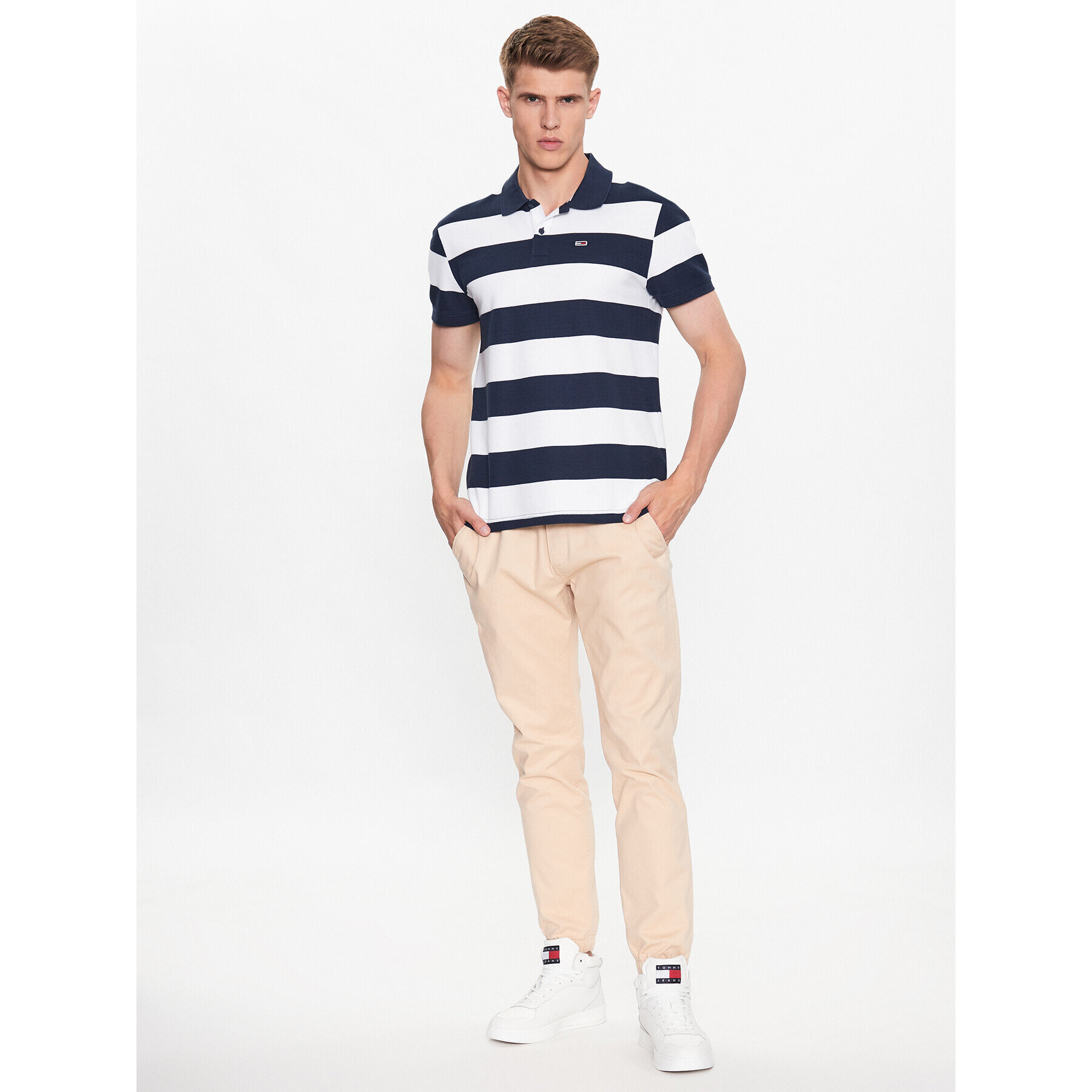 Tommy Jeans Джогъри DM0DM16760 Бежов Slim Fit - Pepit.bg