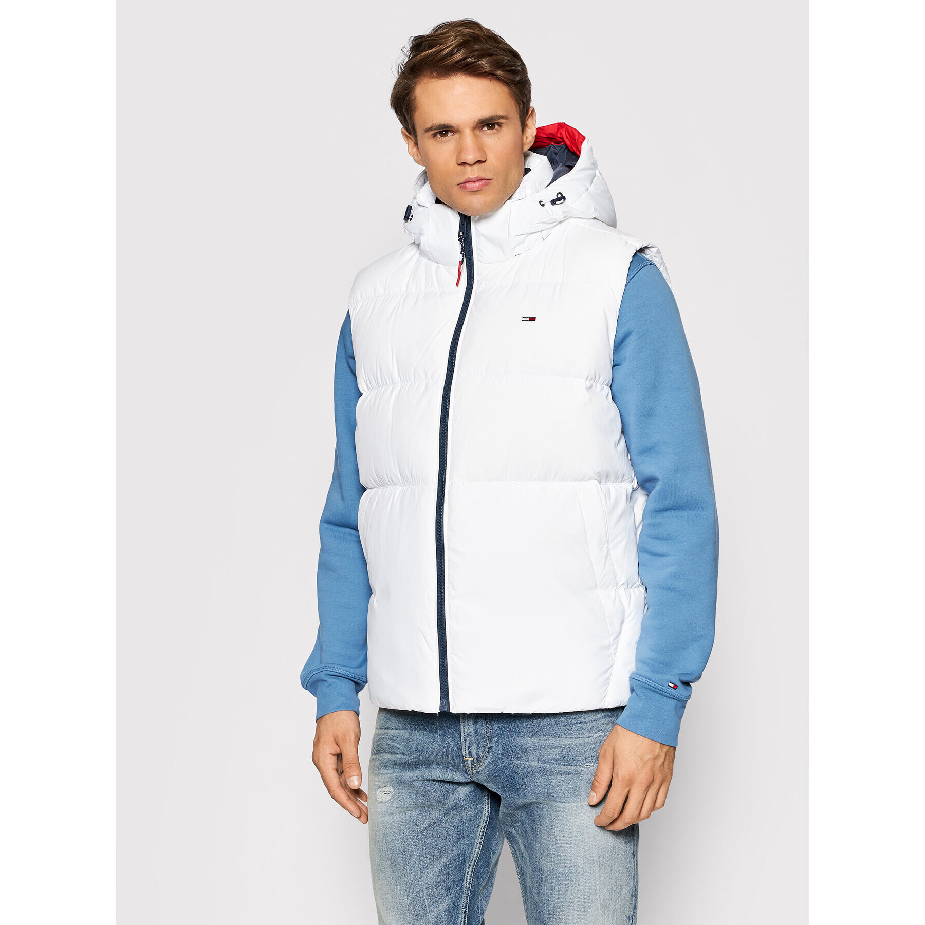 Tommy Jeans Елек Essential DM0DM11215 Бял Regular Fit - Pepit.bg