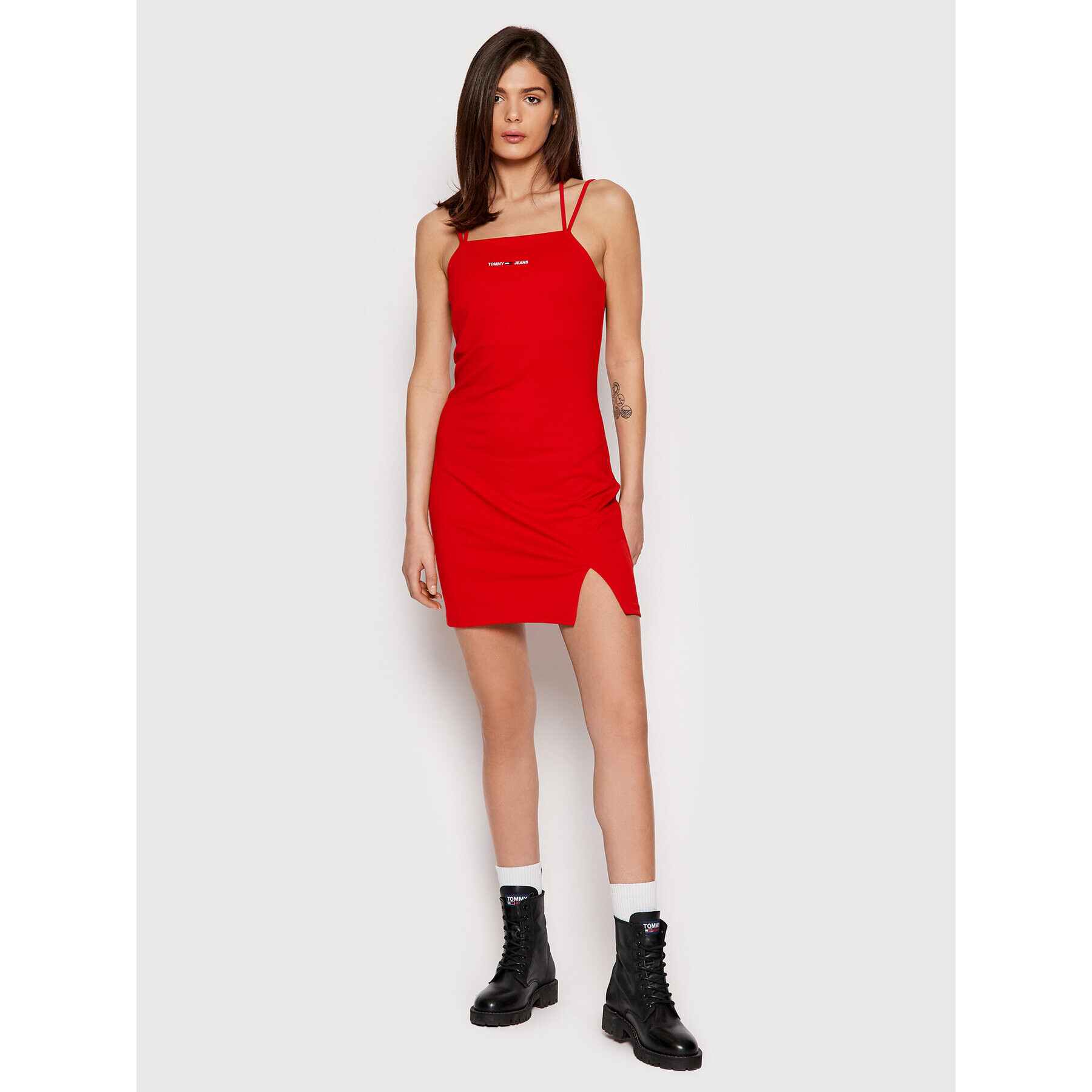 Tommy Jeans Ежедневна рокля Bodycon DW0DW11852 Червен Slim Fit - Pepit.bg