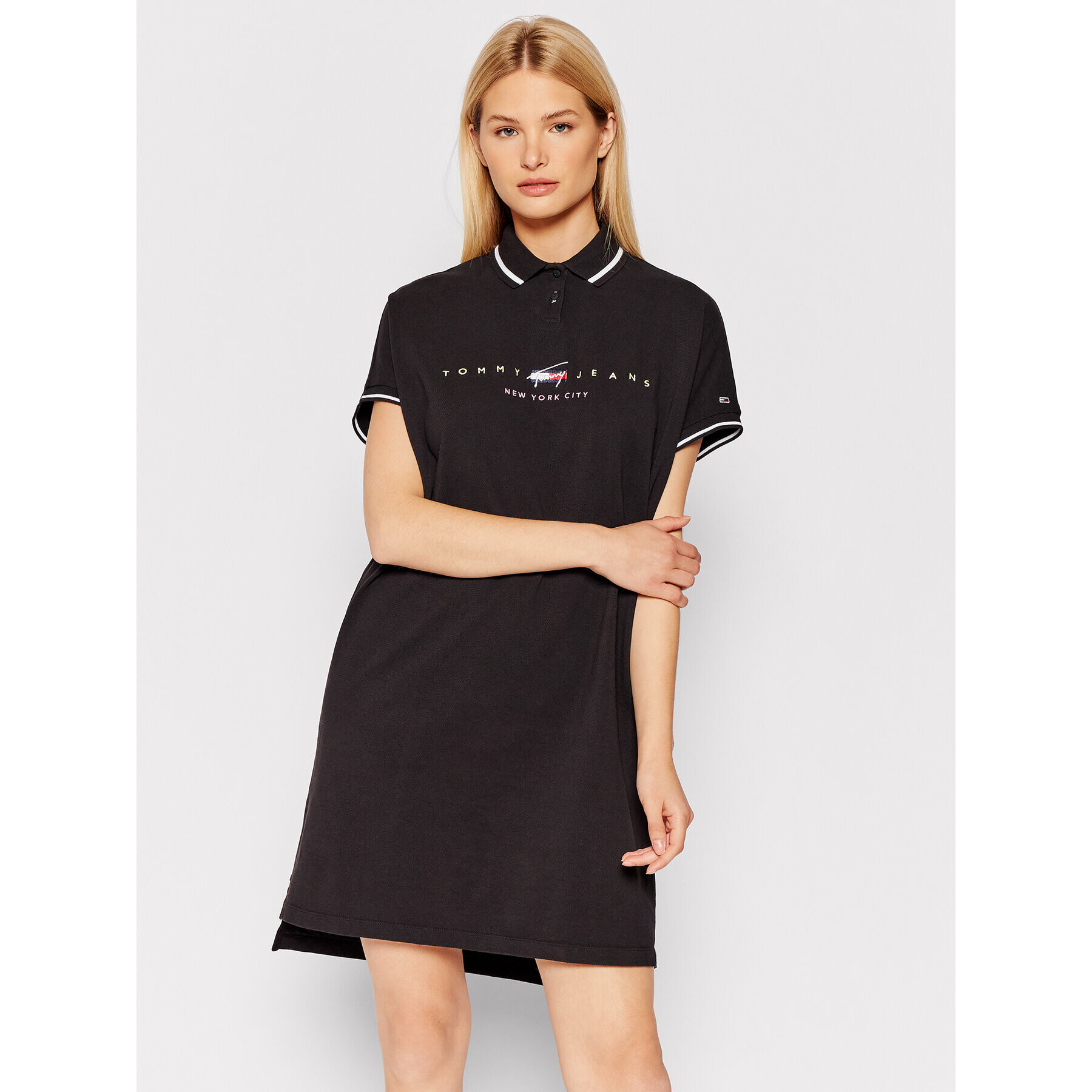 Tommy Jeans Ежедневна рокля Modern Logo DW0DW09854 Черен Regular Fit - Pepit.bg