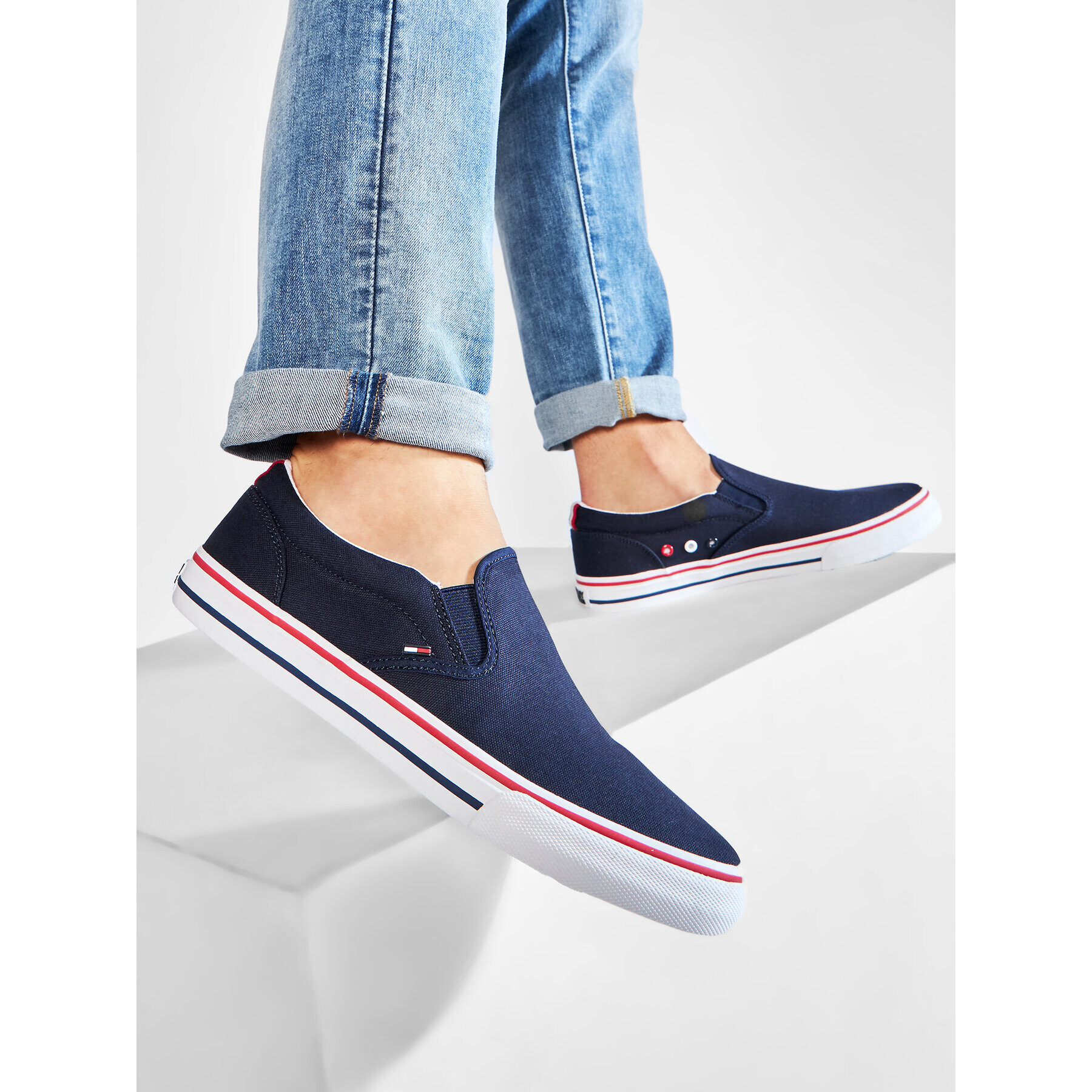 Tommy Jeans Гуменки Textile Slip On EM0EM00002 Тъмносин - Pepit.bg