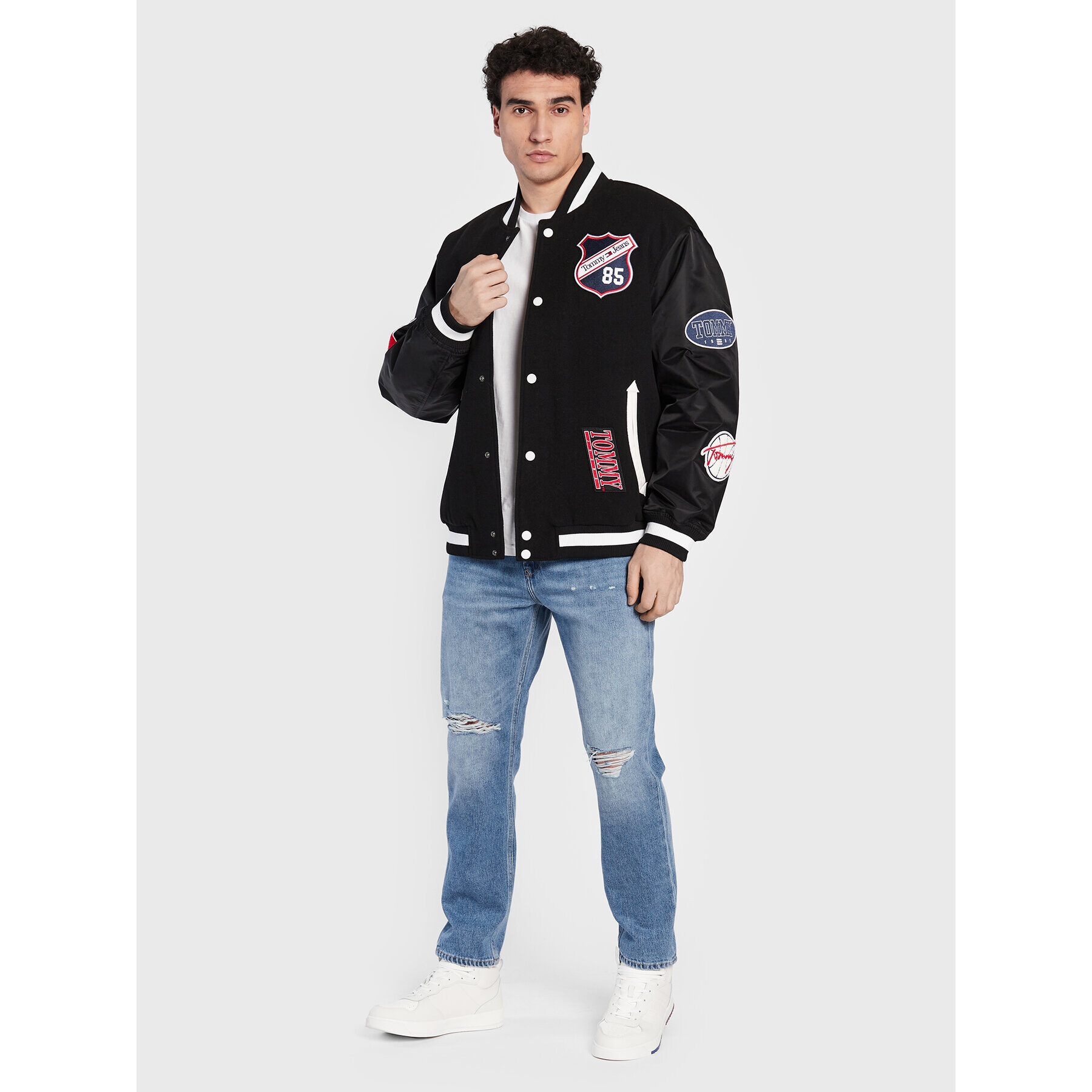 Tommy Jeans Яке бомбър Letterman DM0DM15608 Черен Regular Fit - Pepit.bg