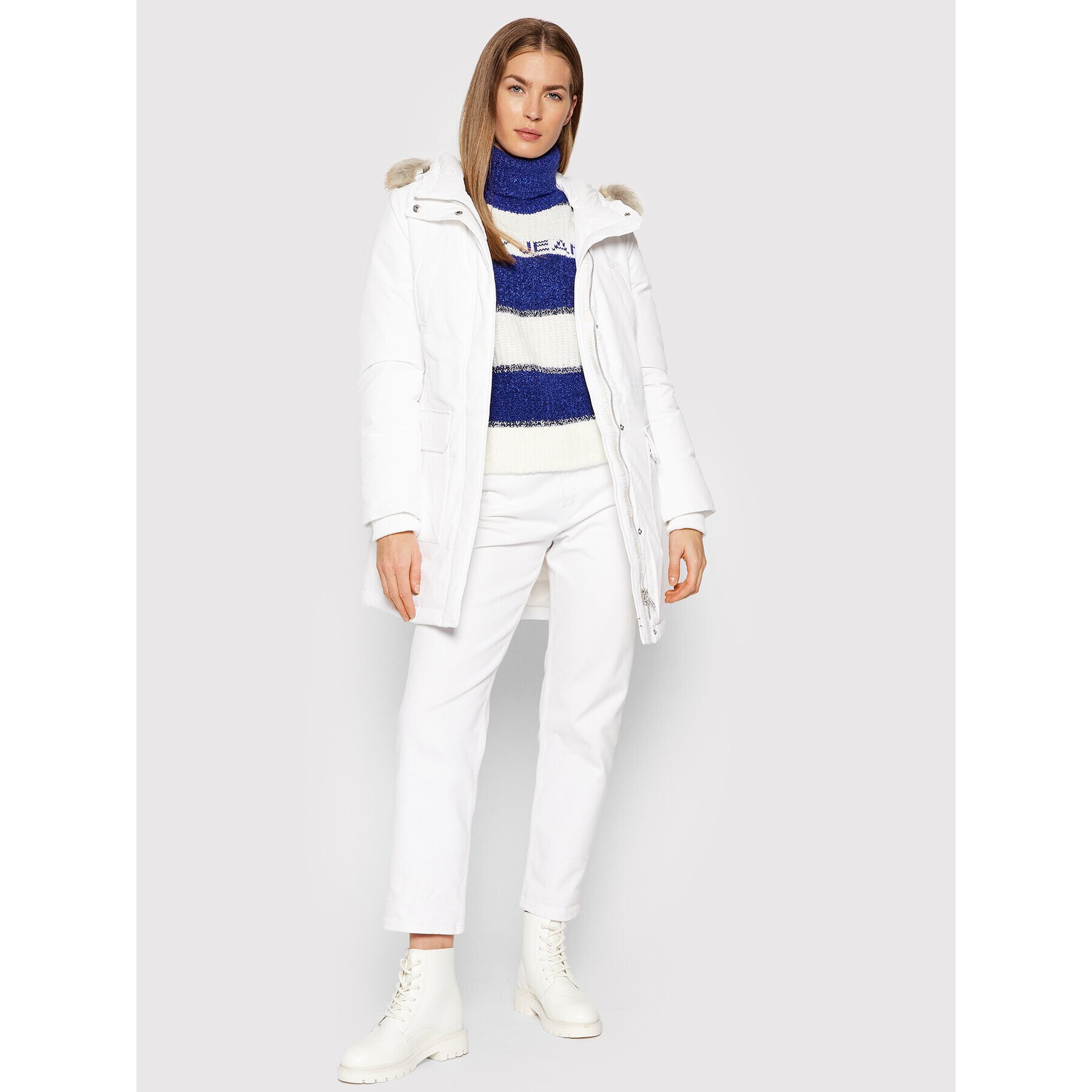 Tommy Jeans Парка Tjw Technical DW0DW11092 Бял Regular Fit - Pepit.bg