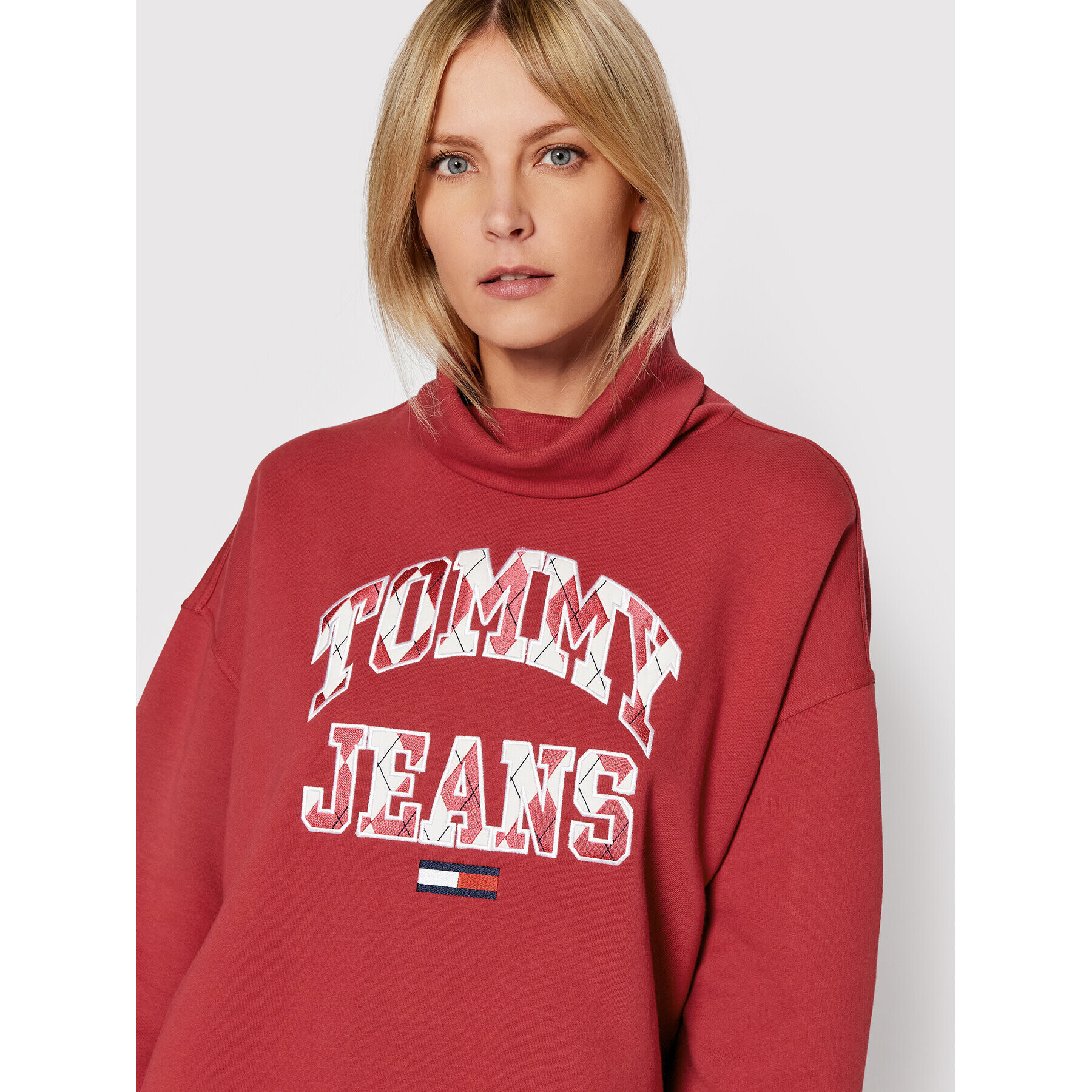 Tommy Jeans Плетена рокля College Argyle DW0DW11871 Бордо Relaxed Fit - Pepit.bg