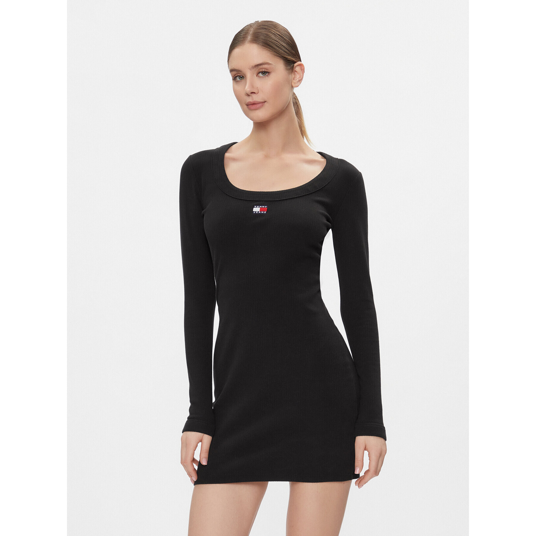 Tommy Jeans Плетена рокля Tjw Badge Rib Bodycon Ls DW0DW17424 Черен Slim Fit - Pepit.bg