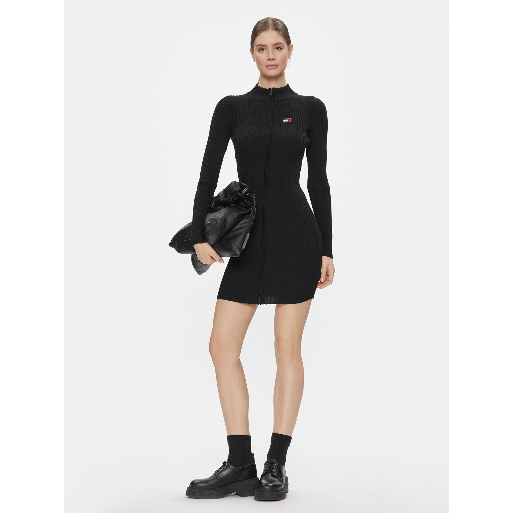 Tommy Jeans Плетена рокля Tjw Badge Zip Sweater Dress DW0DW17525 Черен Slim Fit - Pepit.bg