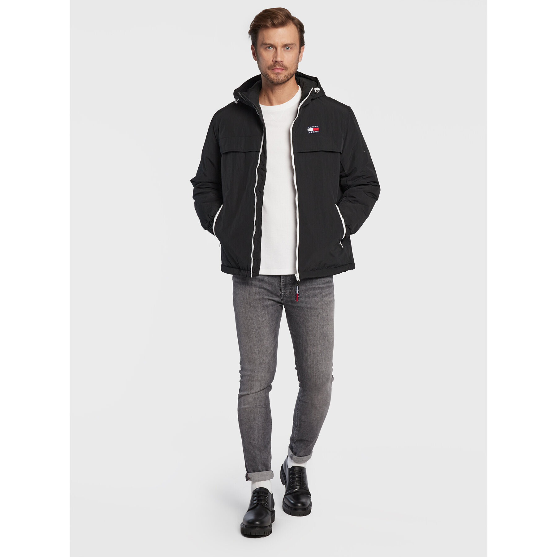 Tommy Jeans Преходно яке Padded Solid Chicago DM0DM14448 Черен Regular Fit - Pepit.bg