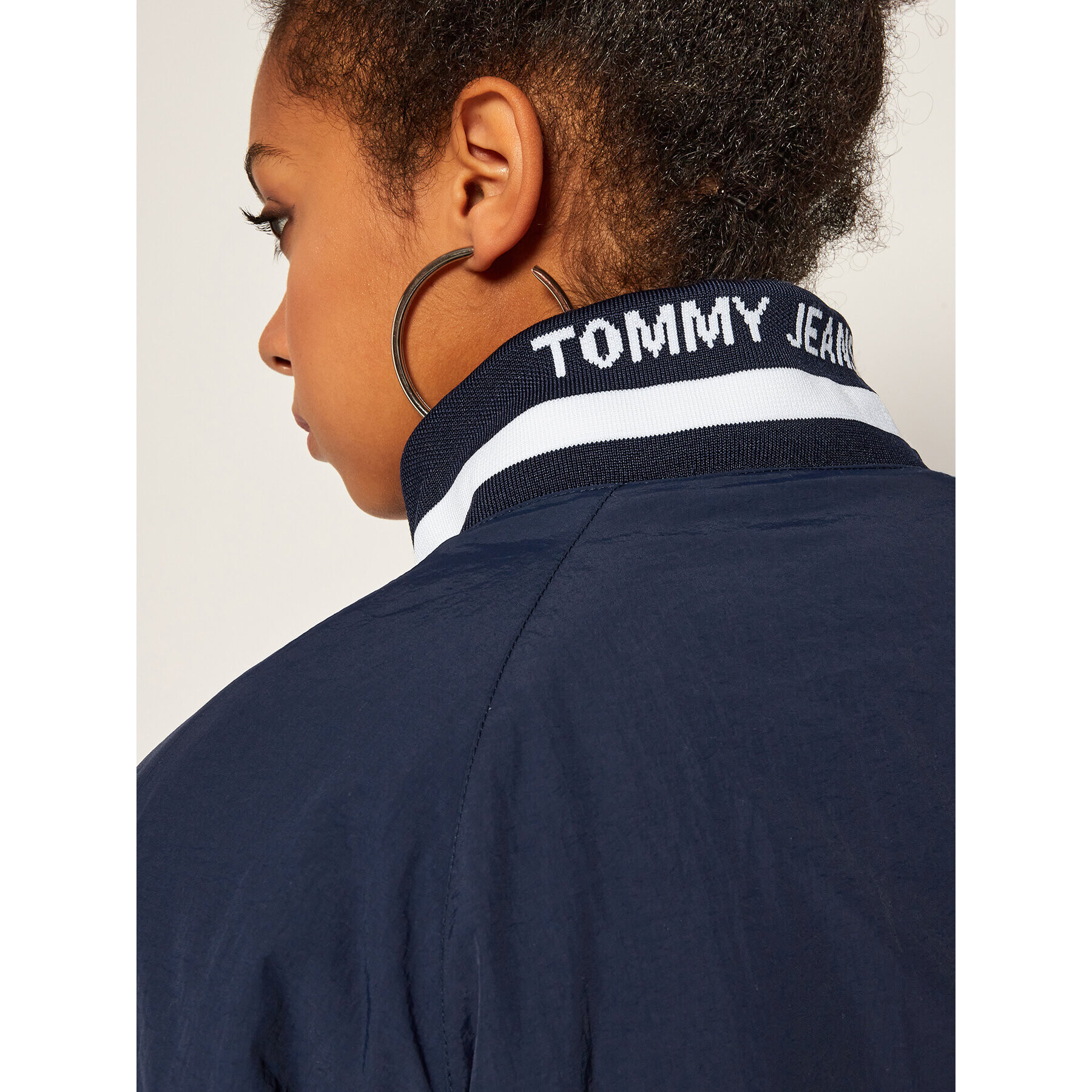 Tommy Jeans Преходно яке Sherpa DW0DW08847 Бежов Regular Fit - Pepit.bg