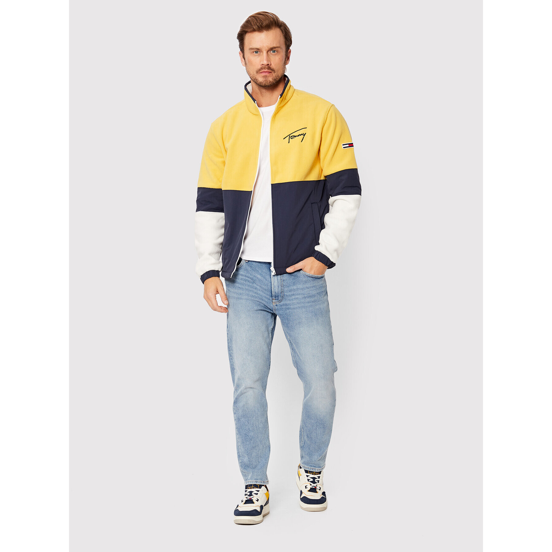 Tommy Jeans Преходно яке Tjm Mix Media Retro DM0DM14032 Жълт Regular Fit - Pepit.bg