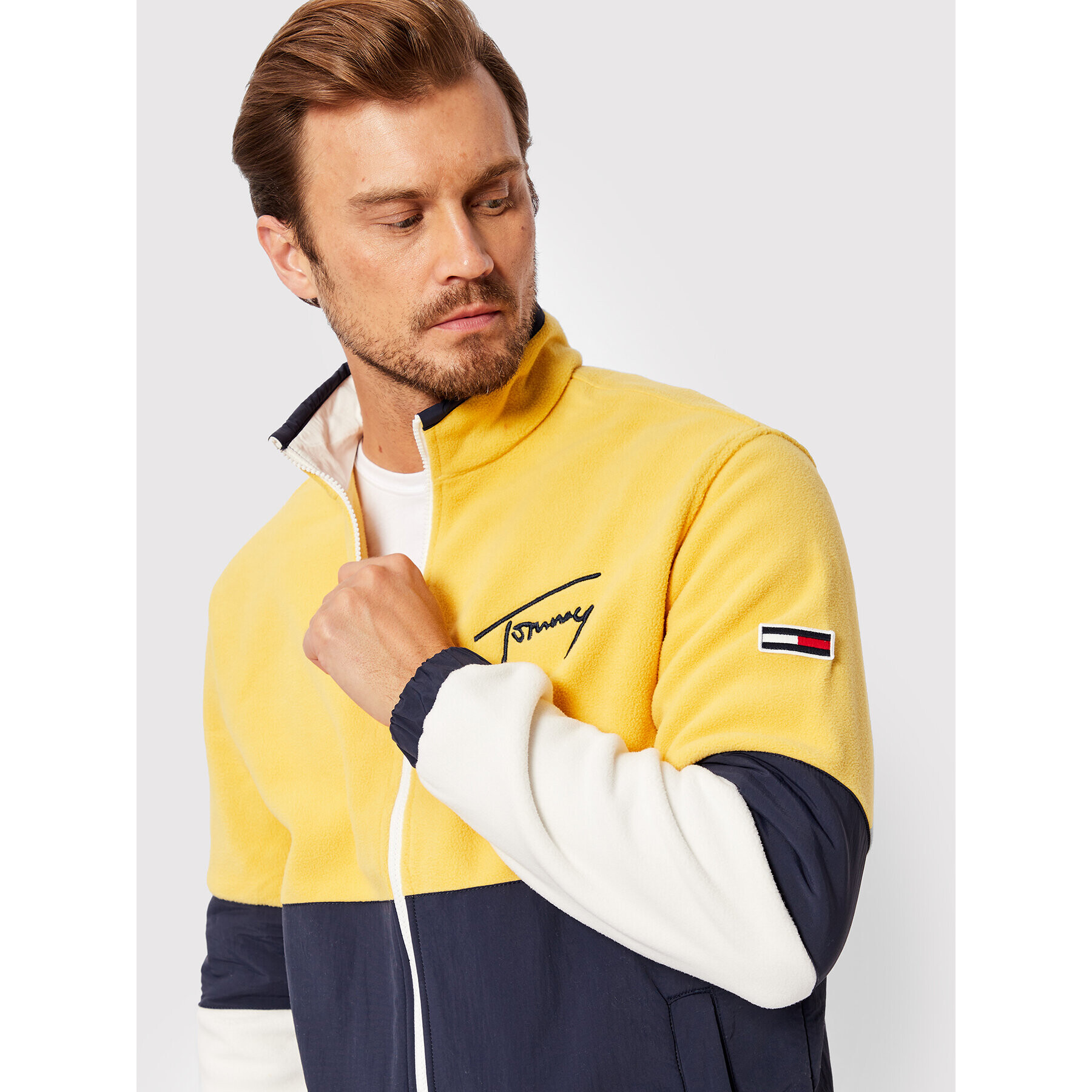 Tommy Jeans Преходно яке Tjm Mix Media Retro DM0DM14032 Жълт Regular Fit - Pepit.bg