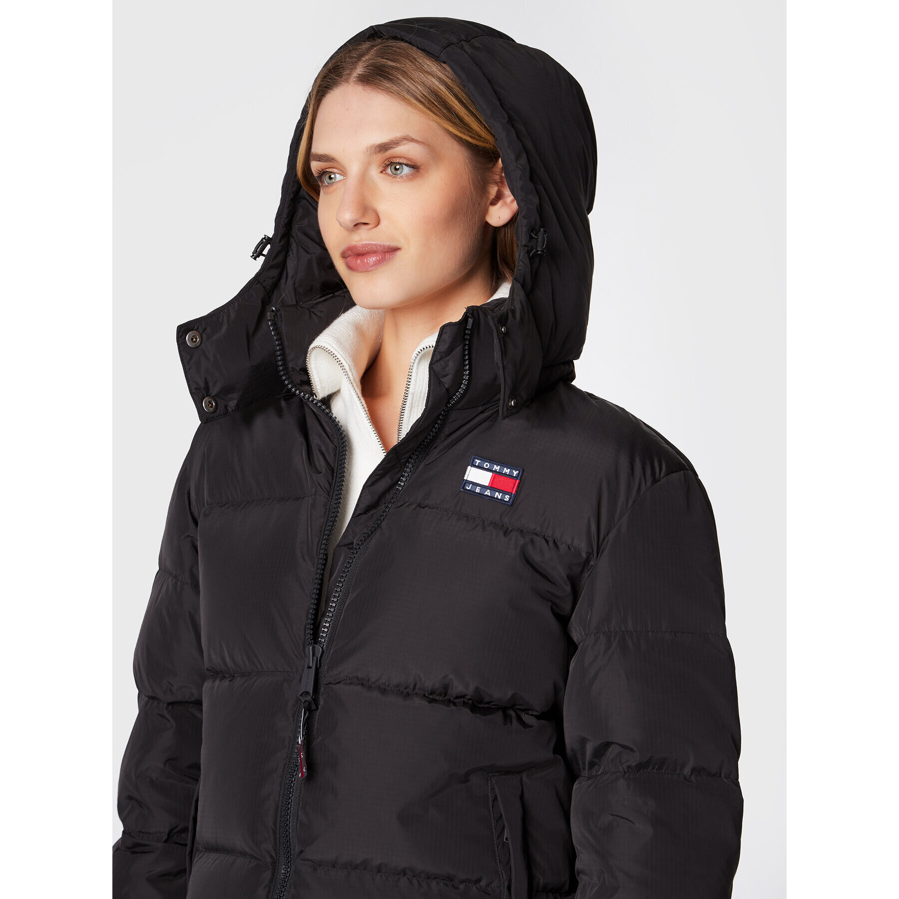 Tommy Jeans Пухено яке Alaska DW0DW14661 Черен Regular Fit - Pepit.bg