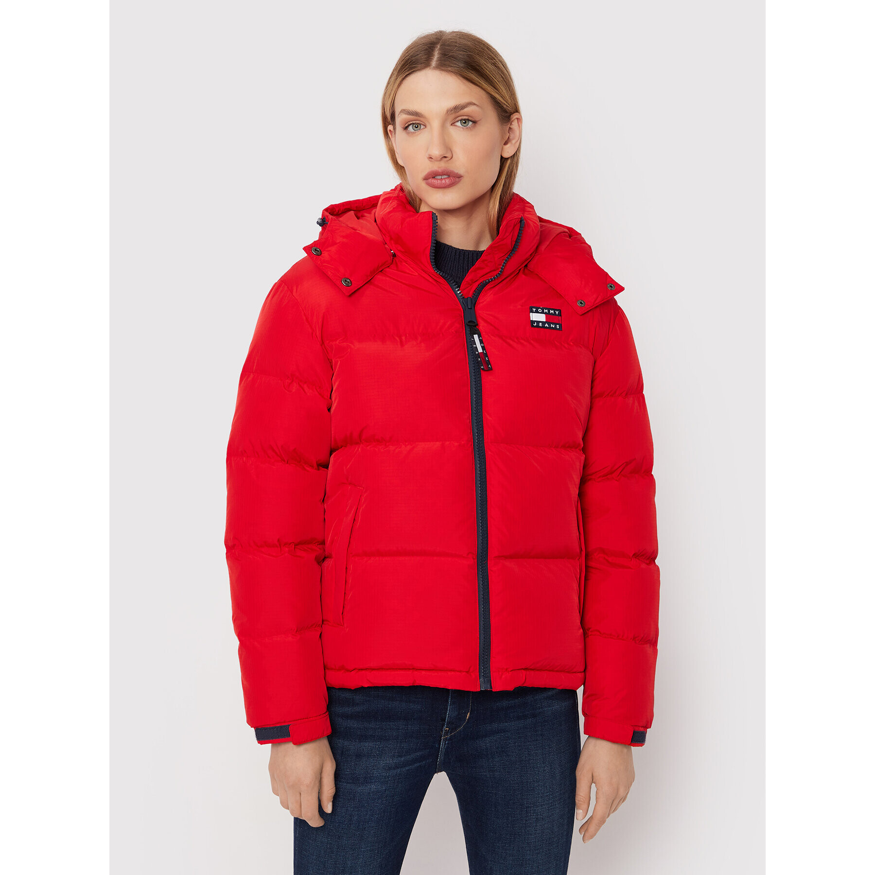 Tommy Jeans Пухено яке Alaska DW0DW14661 Червен Regular Fit - Pepit.bg