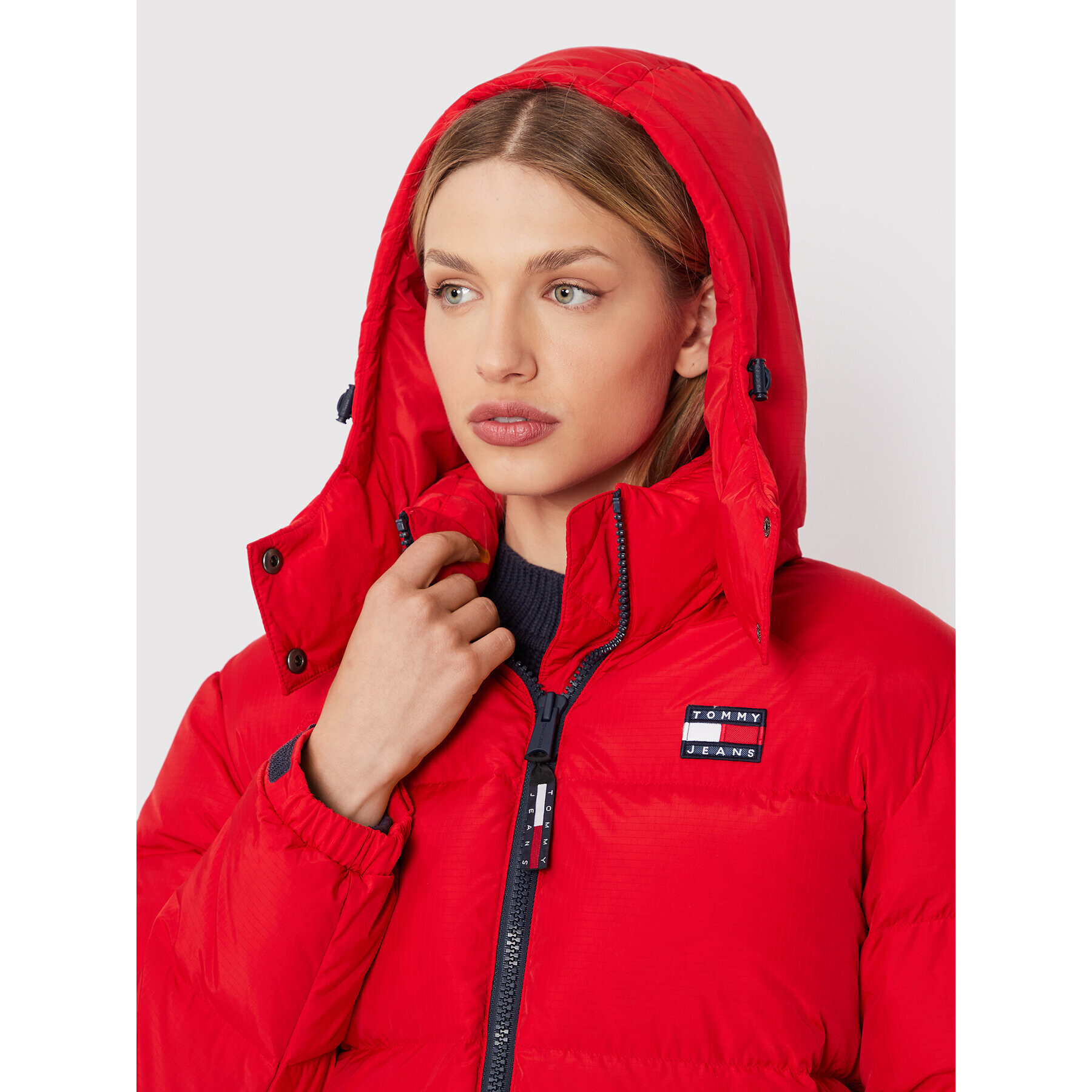 Tommy Jeans Пухено яке Alaska DW0DW14661 Червен Regular Fit - Pepit.bg
