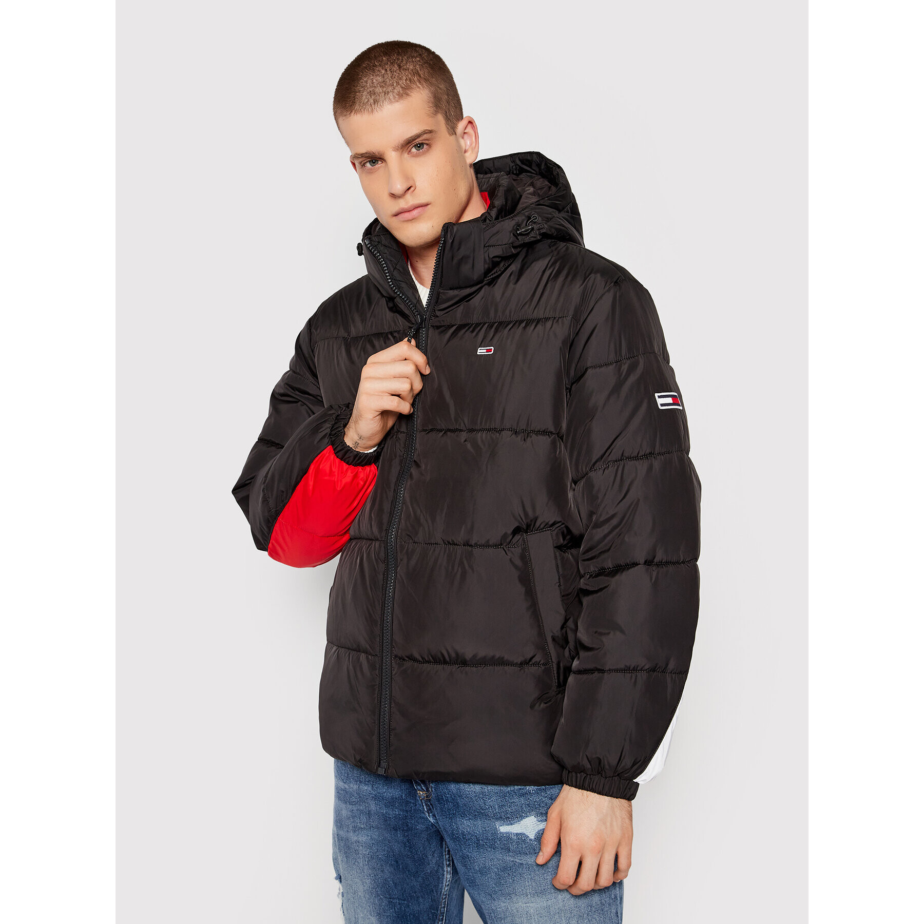 Tommy Jeans Пухено яке Back Flag Puffer DM0DM12170 Черен Regular Fit - Pepit.bg