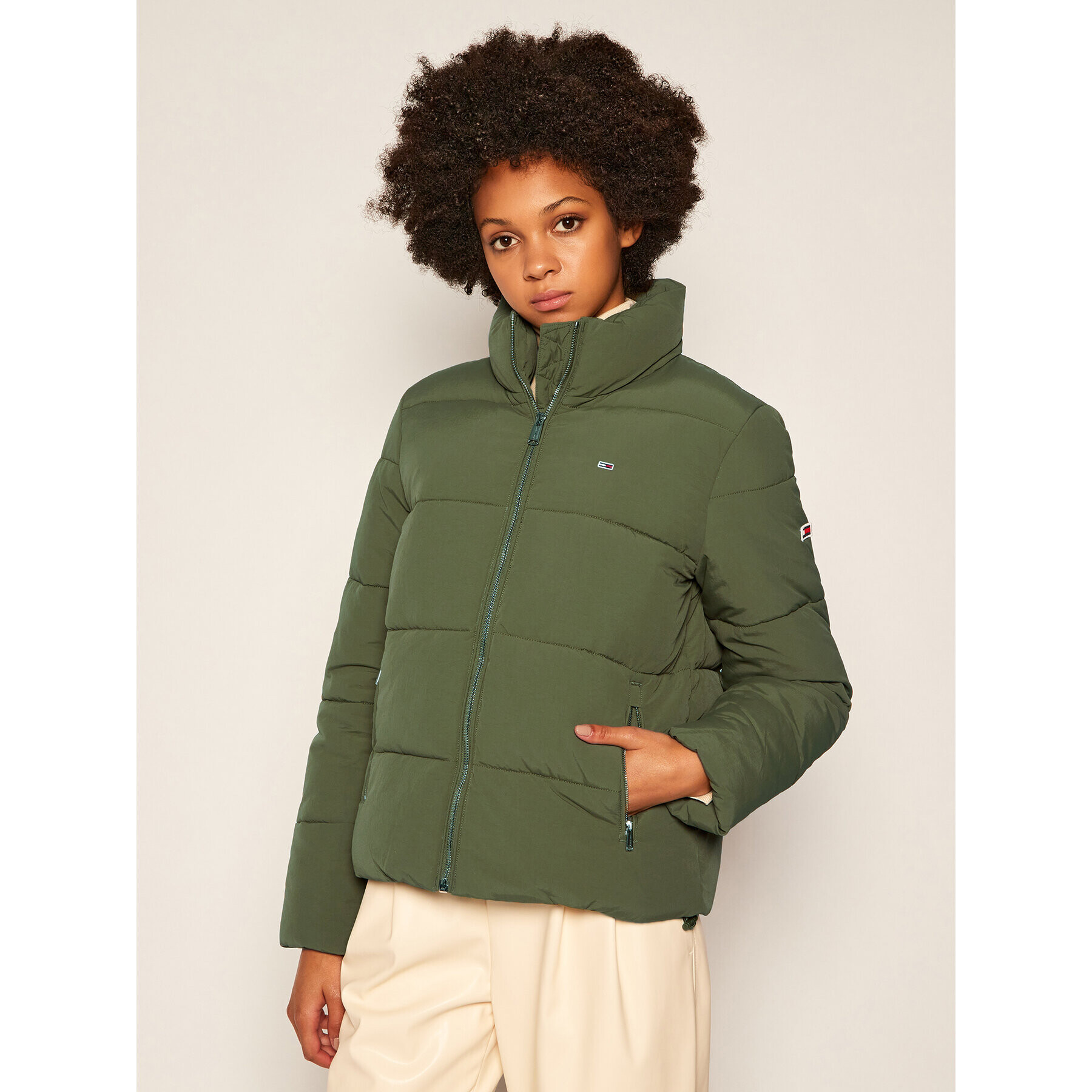 Tommy Jeans Пухено яке DW0DW08843 Зелен Regular Fit - Pepit.bg