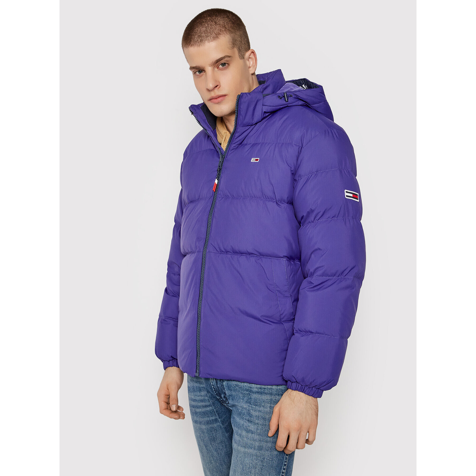 Tommy Jeans Пухено яке Essential DM0DM12171 Виолетов Regular Fit - Pepit.bg