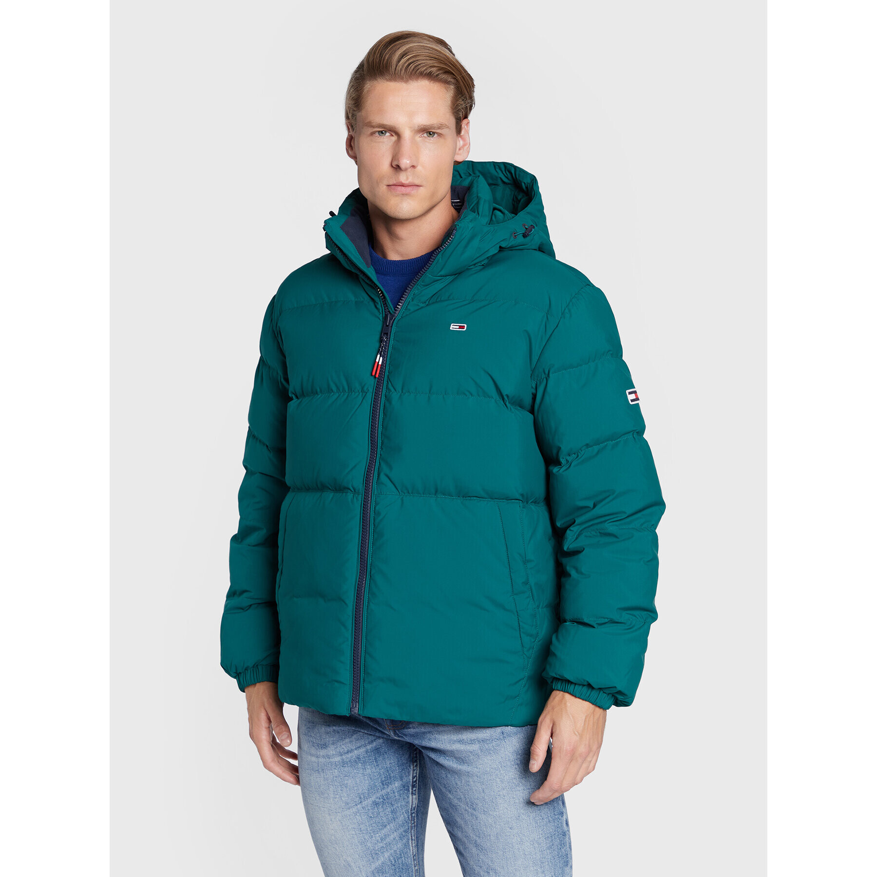 Tommy Jeans Пухено яке Essential DM0DM15447 Зелен Regular Fit - Pepit.bg