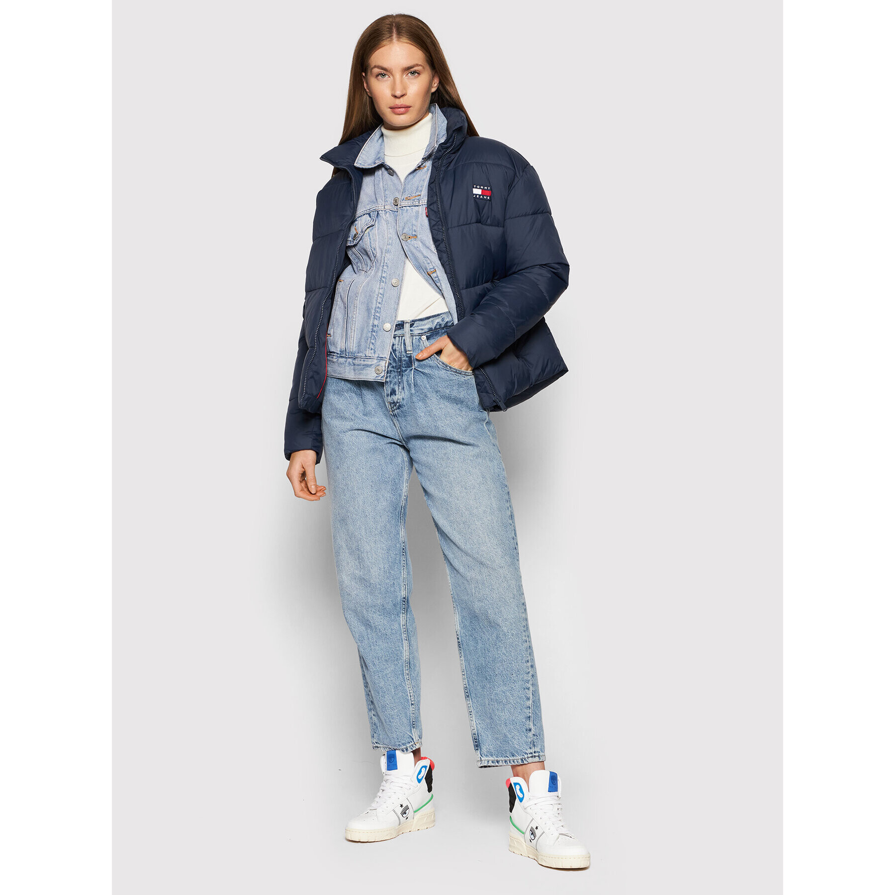 Tommy Jeans Пухено яке Modern DW0DW11623 Тъмносин Regular Fit - Pepit.bg