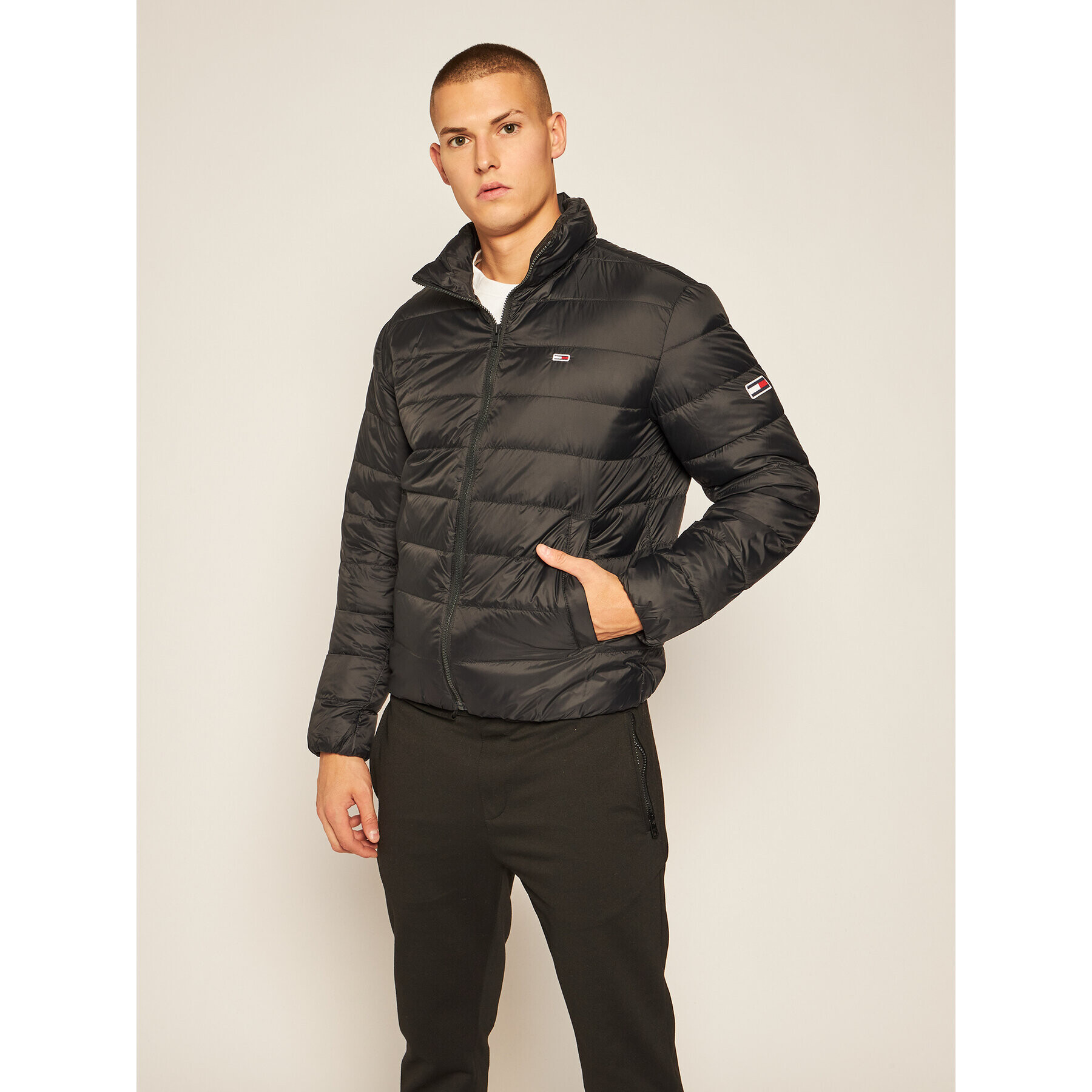 Tommy Jeans Пухено яке Tjm Packable Light Down DM0DM08678 Черен Regular Fit - Pepit.bg