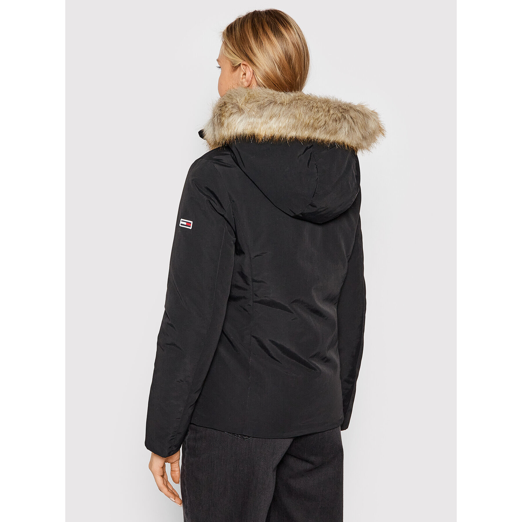 Tommy Jeans Пухено яке Tjw Technical DW0DW11096 Черен Slim Fit - Pepit.bg