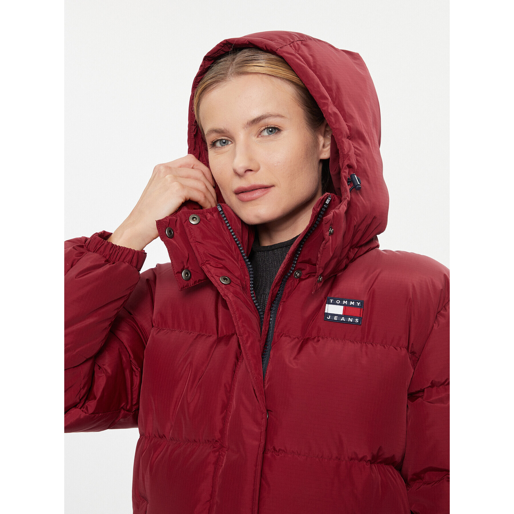 Tommy Jeans Пухено яке Alaska DW0DW14287 Червен Regular Fit - Pepit.bg