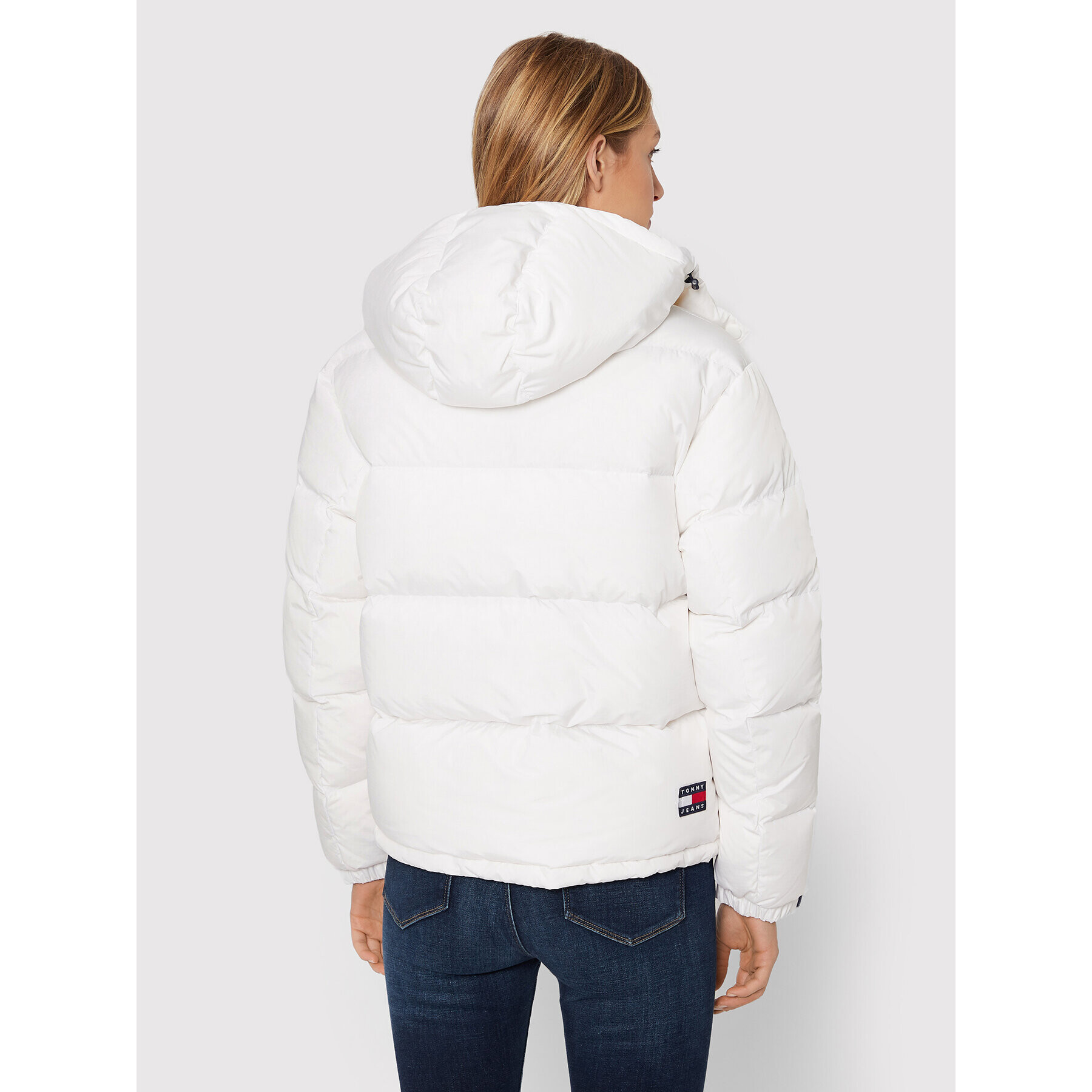 Tommy Jeans Пухено яке Alaska DW0DW14661 Бял Regular Fit - Pepit.bg