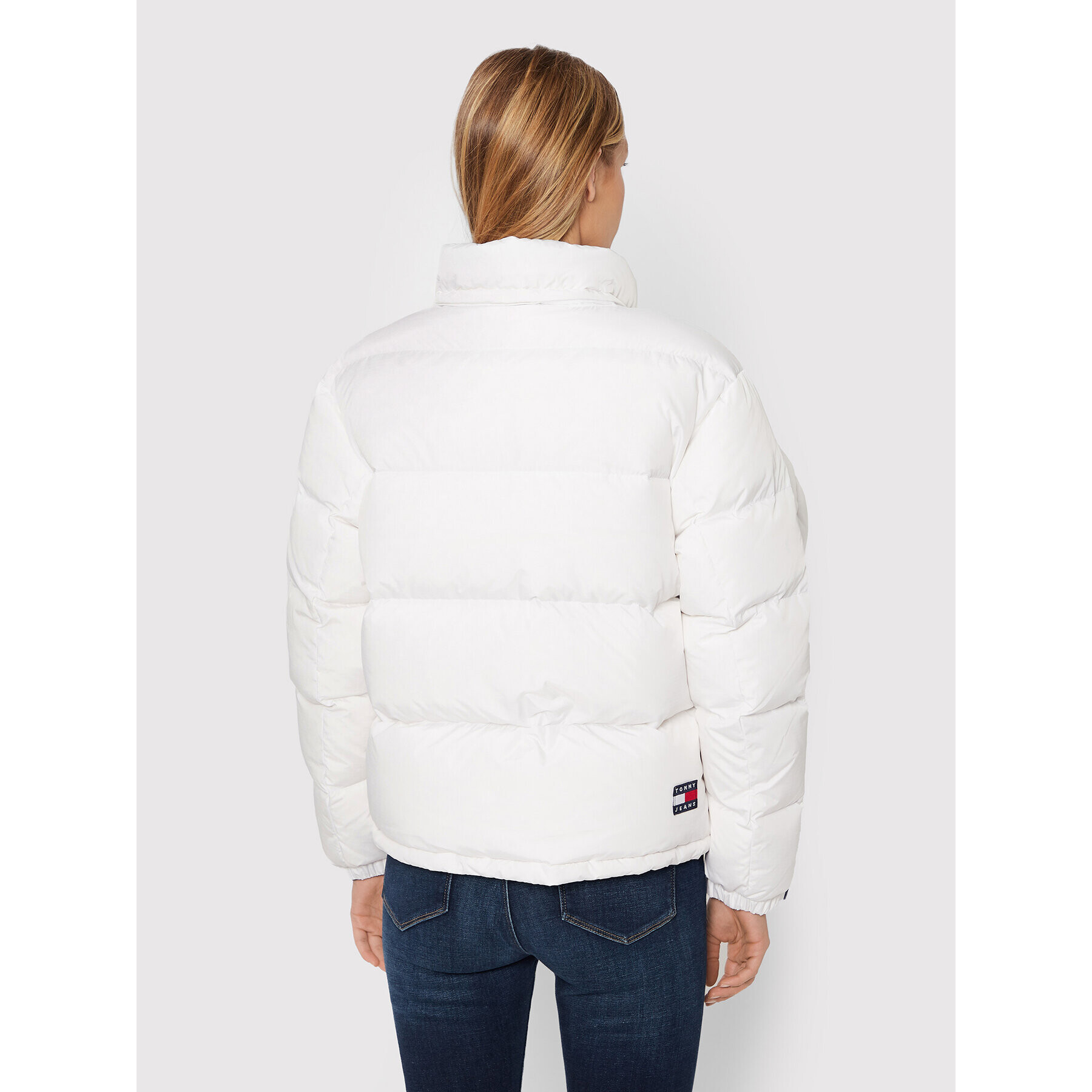 Tommy Jeans Пухено яке Alaska DW0DW14661 Бял Regular Fit - Pepit.bg