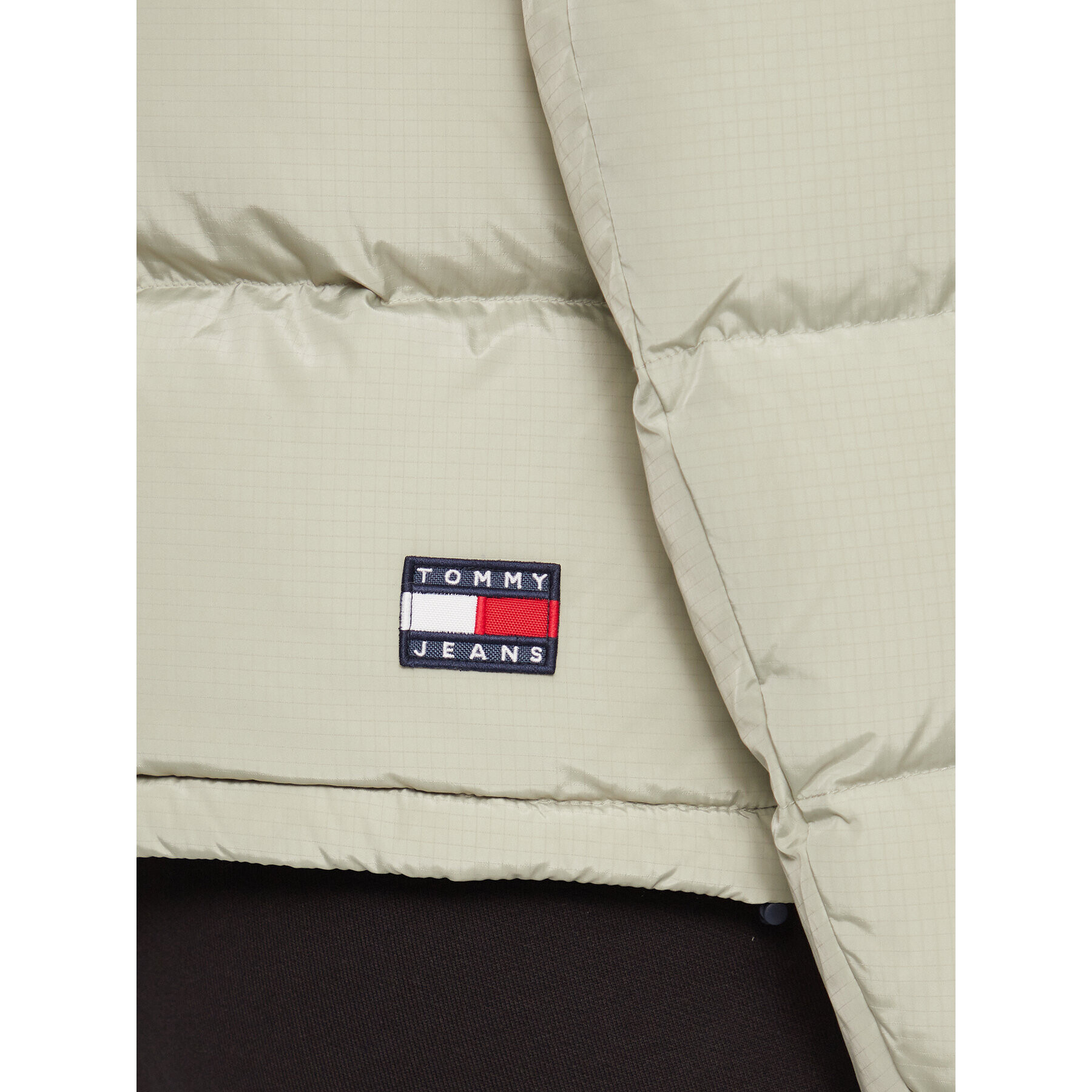 Tommy Jeans Пухено яке Alaska DW0DW14661 Сив Regular Fit - Pepit.bg